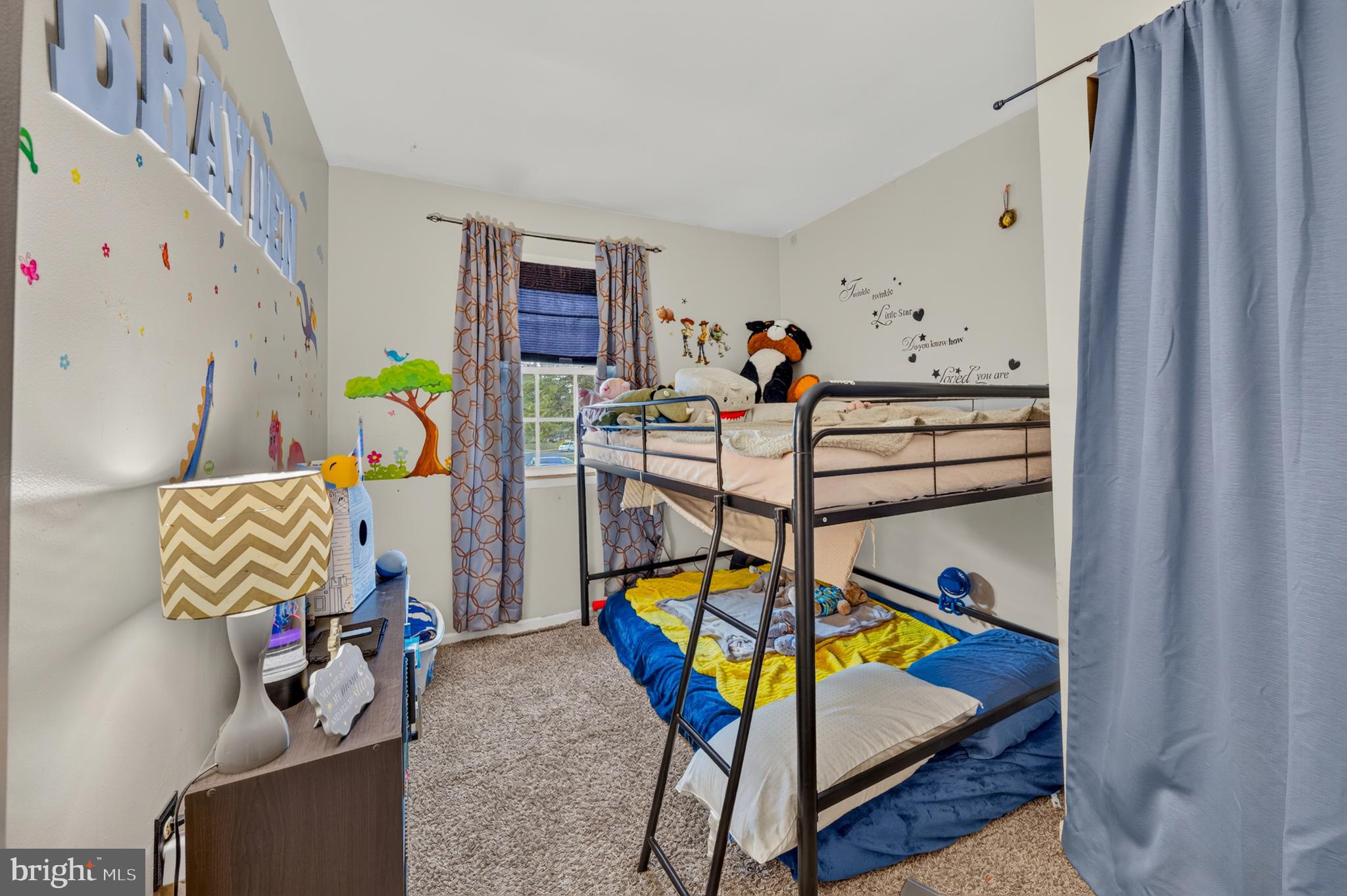 STONEGATE VILLAGE - Residential