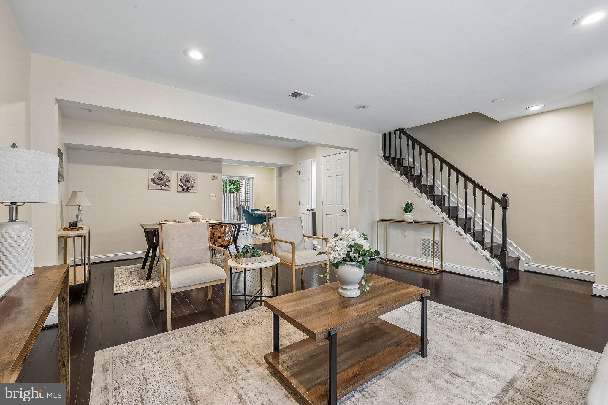 DALE CITY - Residential