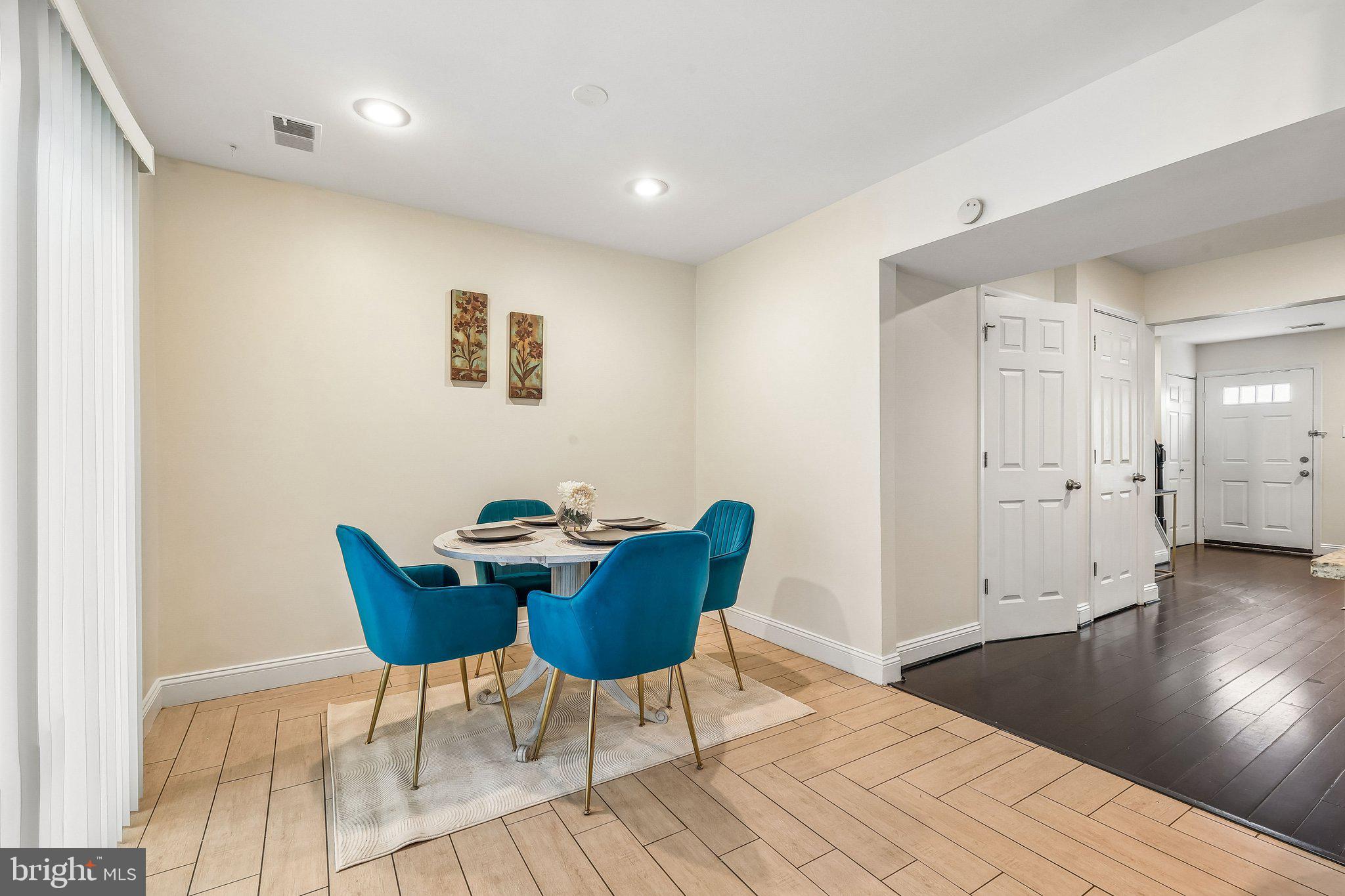 DALE CITY - Residential
