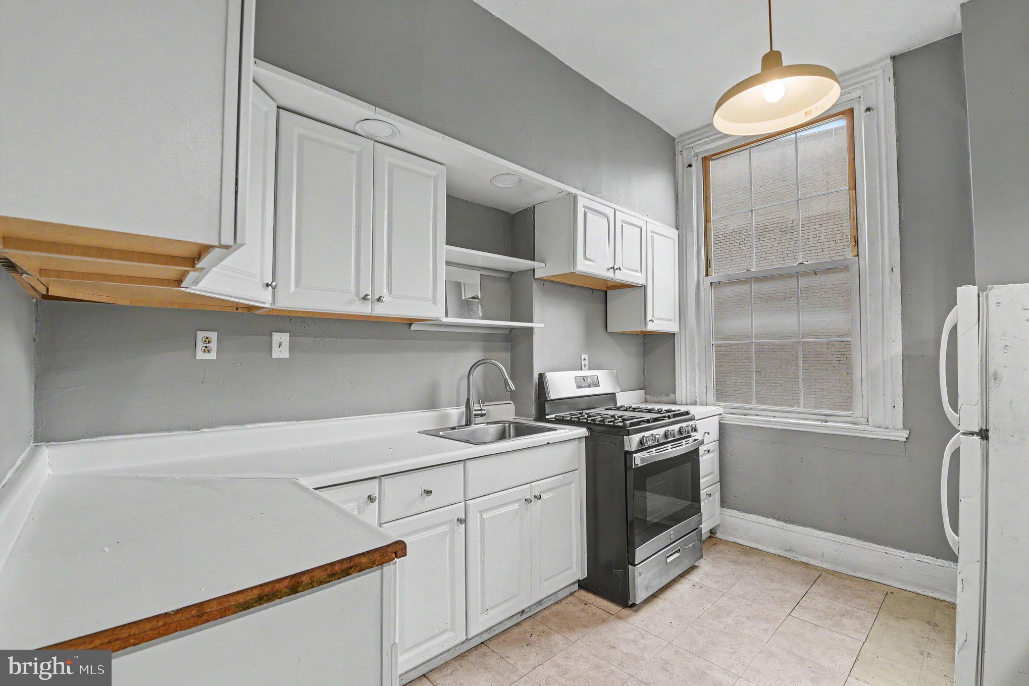 FRANKLIN SQUARE HISTORIC DISTRICT - Commercial Sale