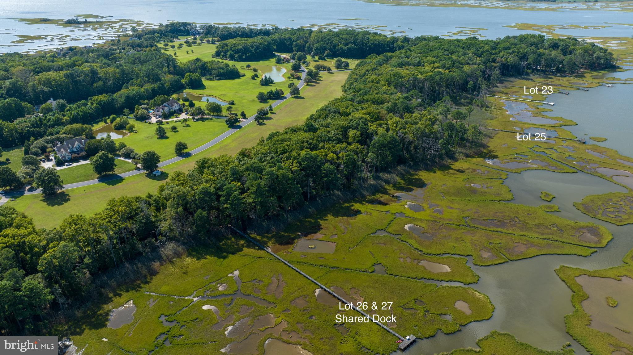 INDIAN CREEK - Land