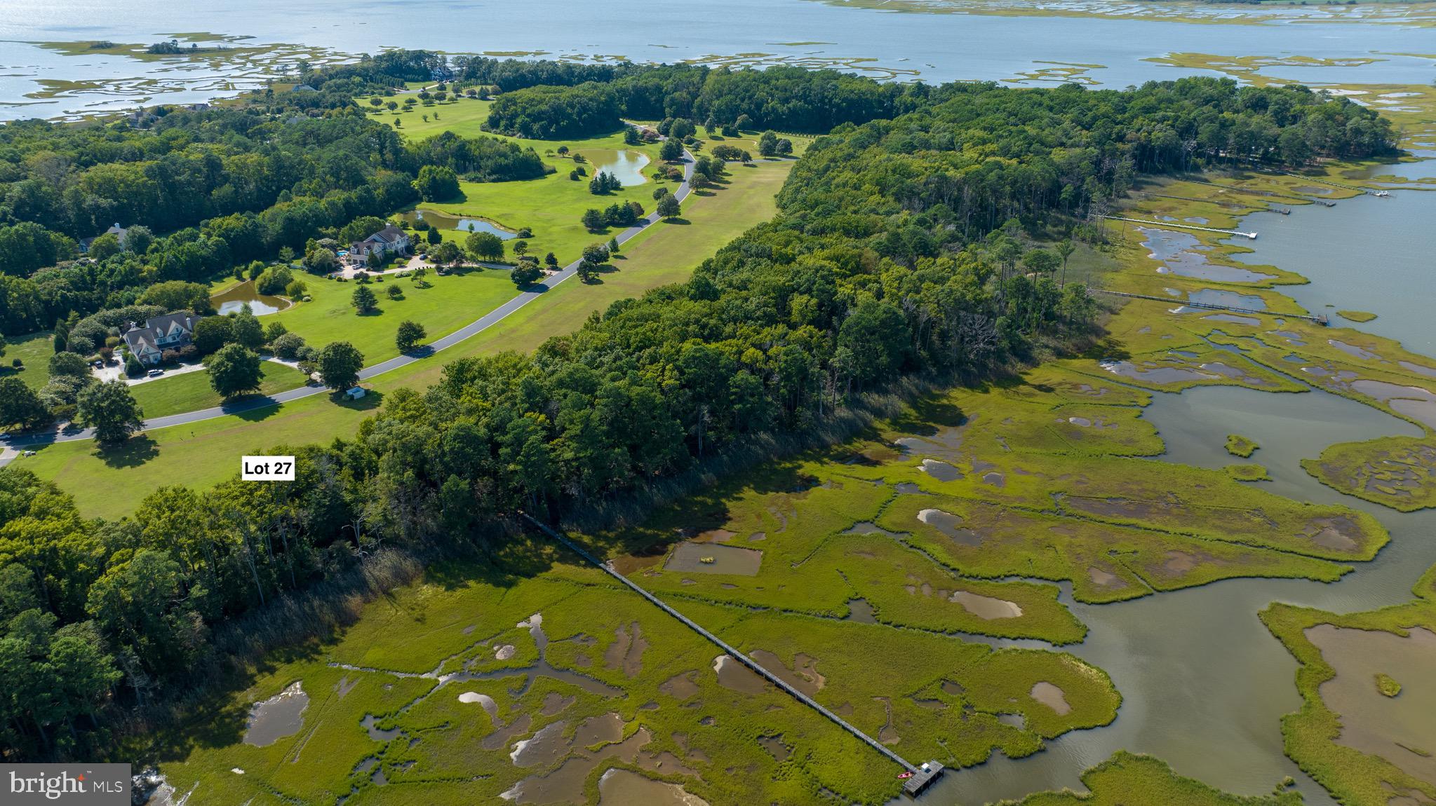 INDIAN CREEK - Land
