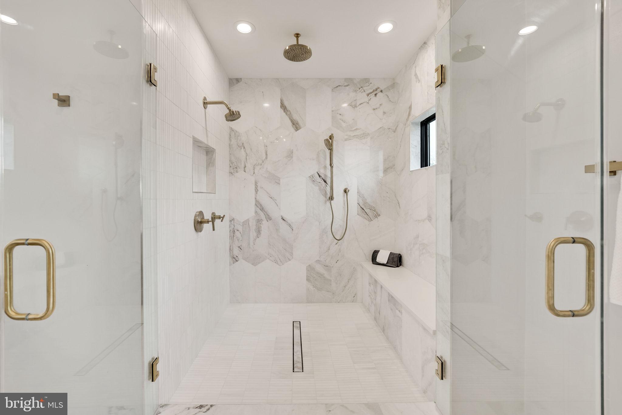 BROYHILLS MCLEAN ESTATES - Residential