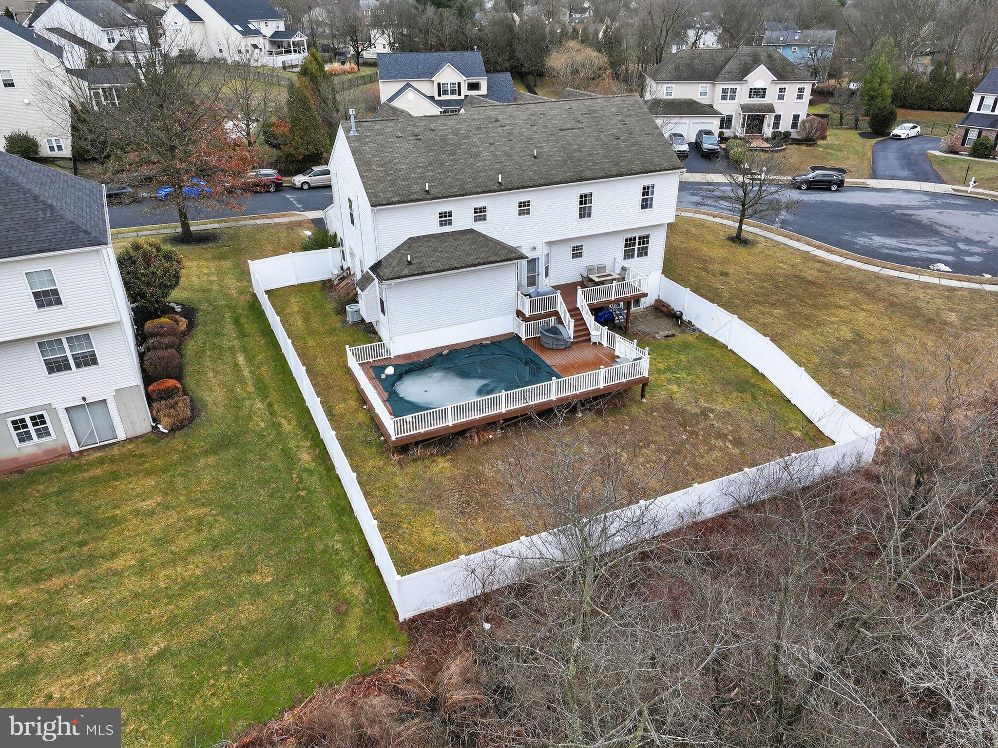 SUMMER HILL - Residential