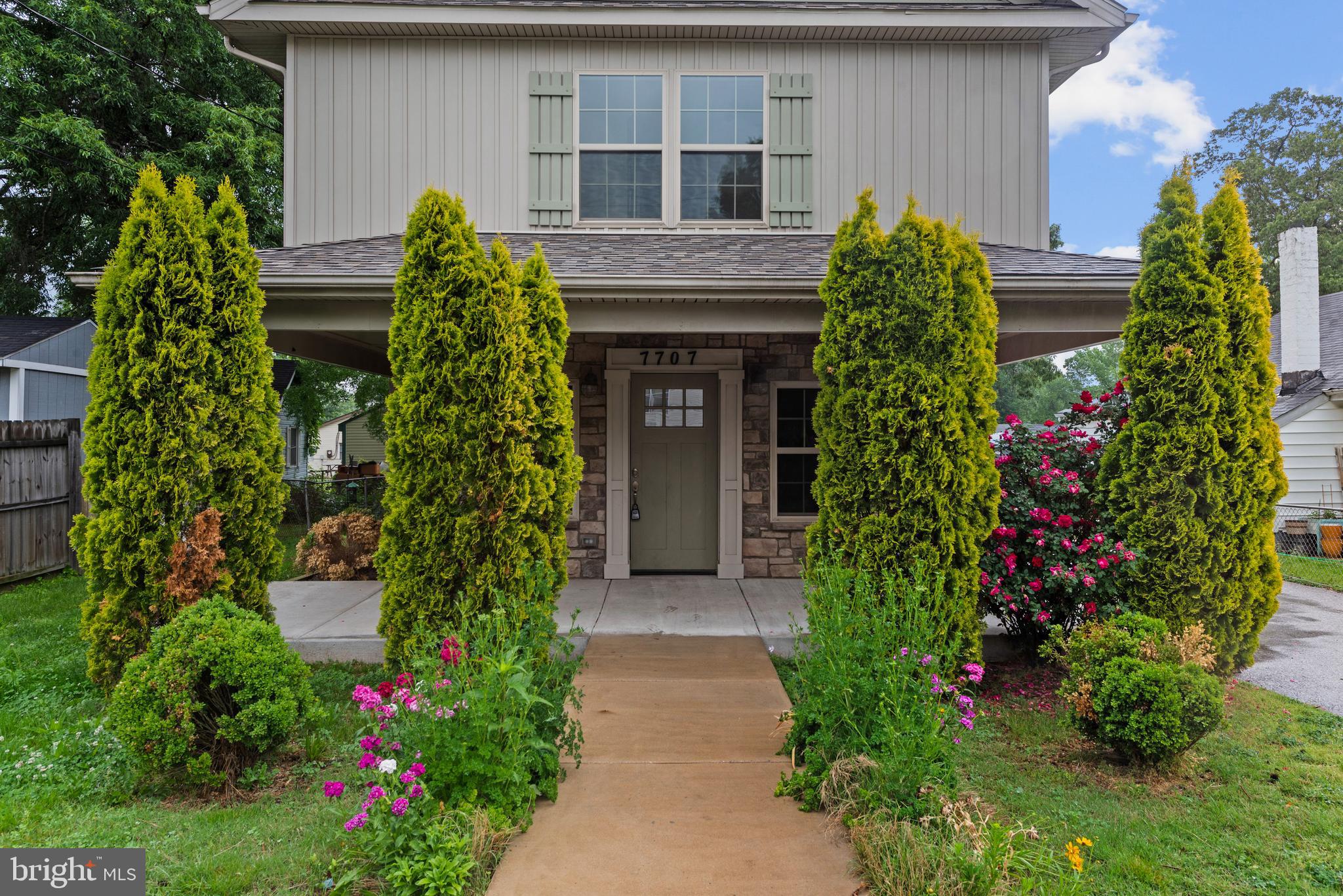 POWHATAN BEACH - Residential