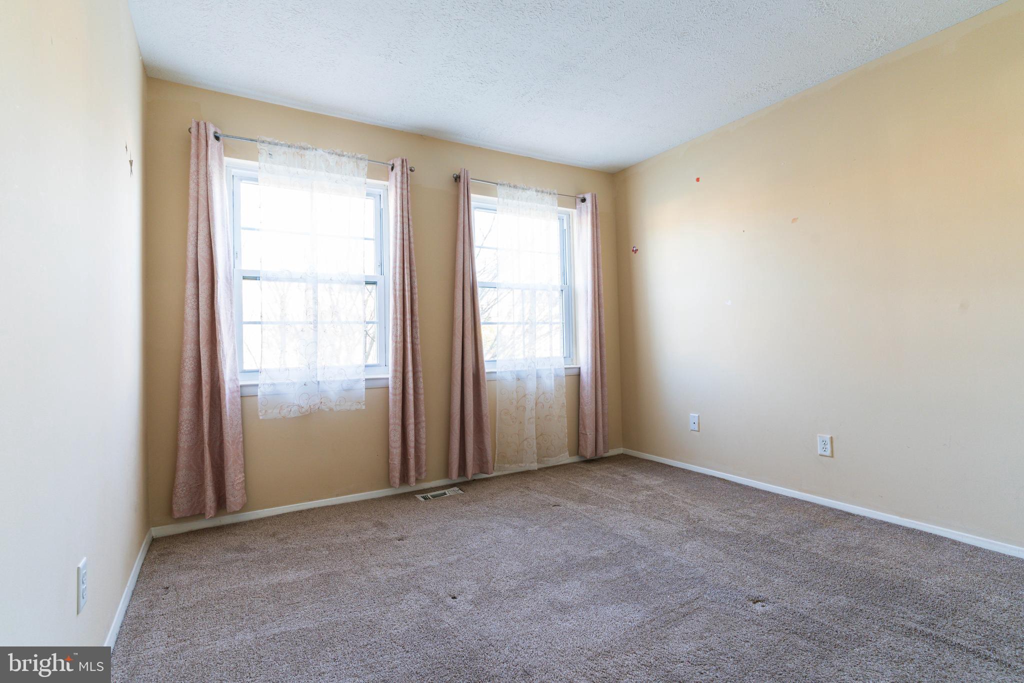 OAKHURST - Residential