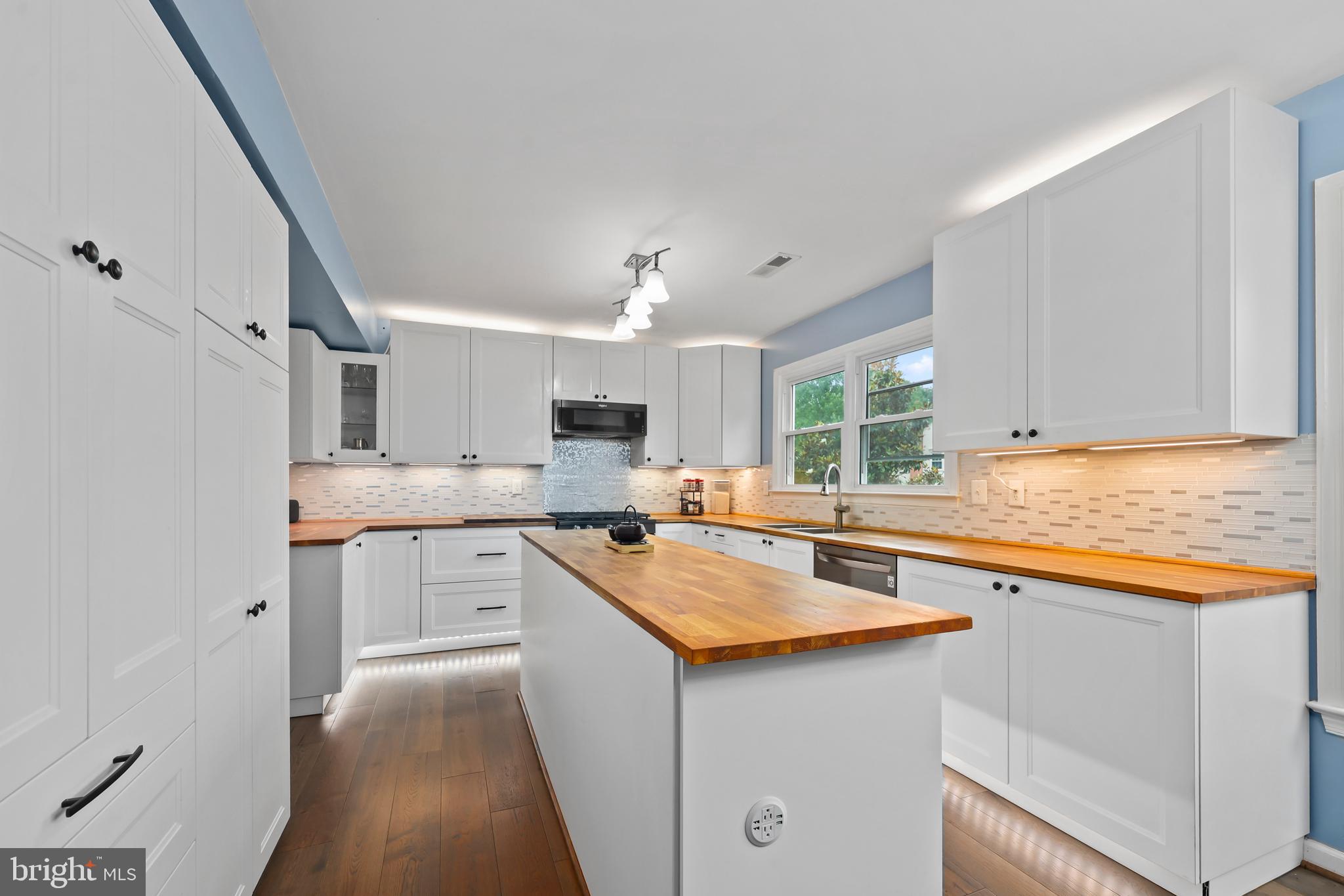WAVERLY CROSSING - Residential
