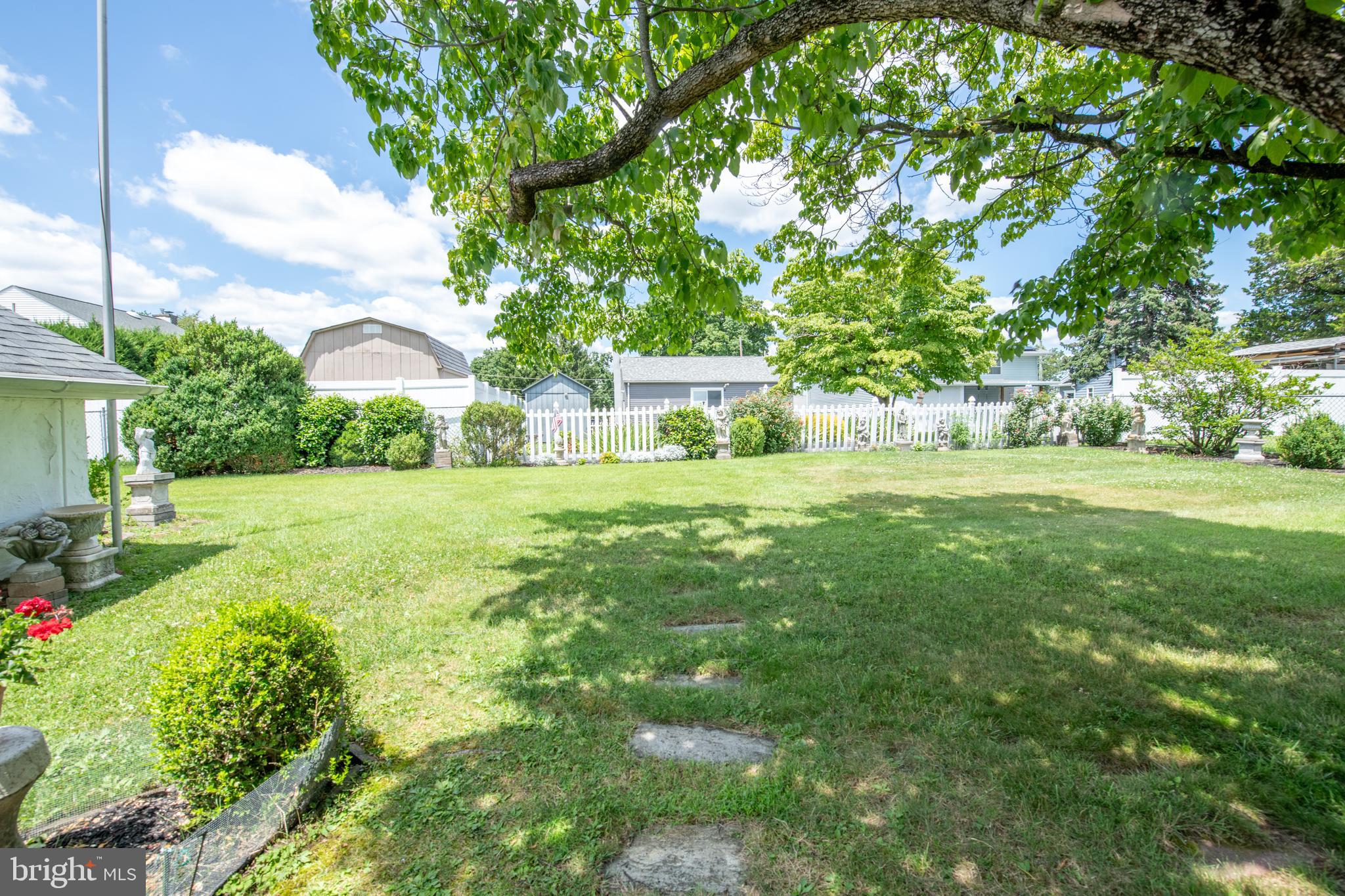OVERBROOK HILLS - Residential