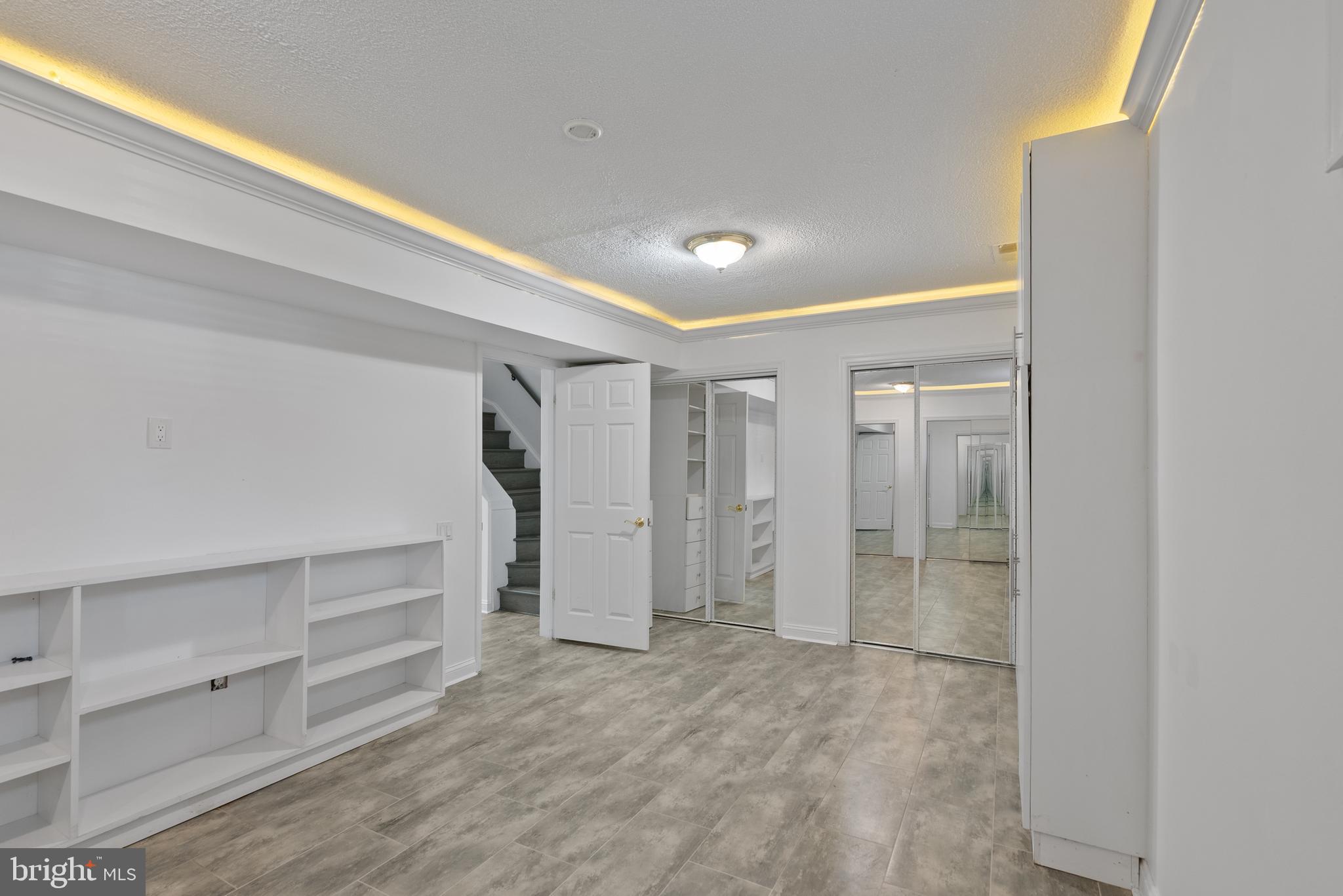 HALLCREST HEIGHTS - Residential