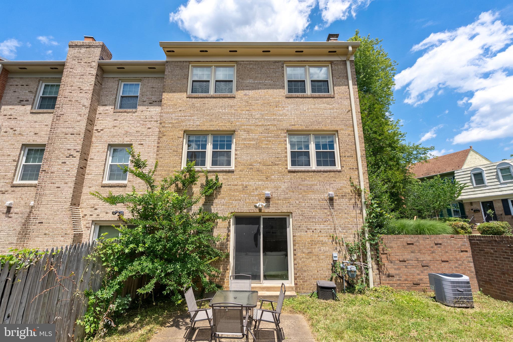 HALLCREST HEIGHTS - Residential