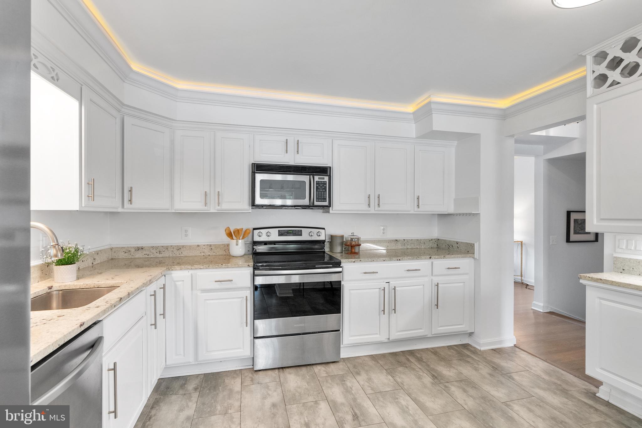 HALLCREST HEIGHTS - Residential