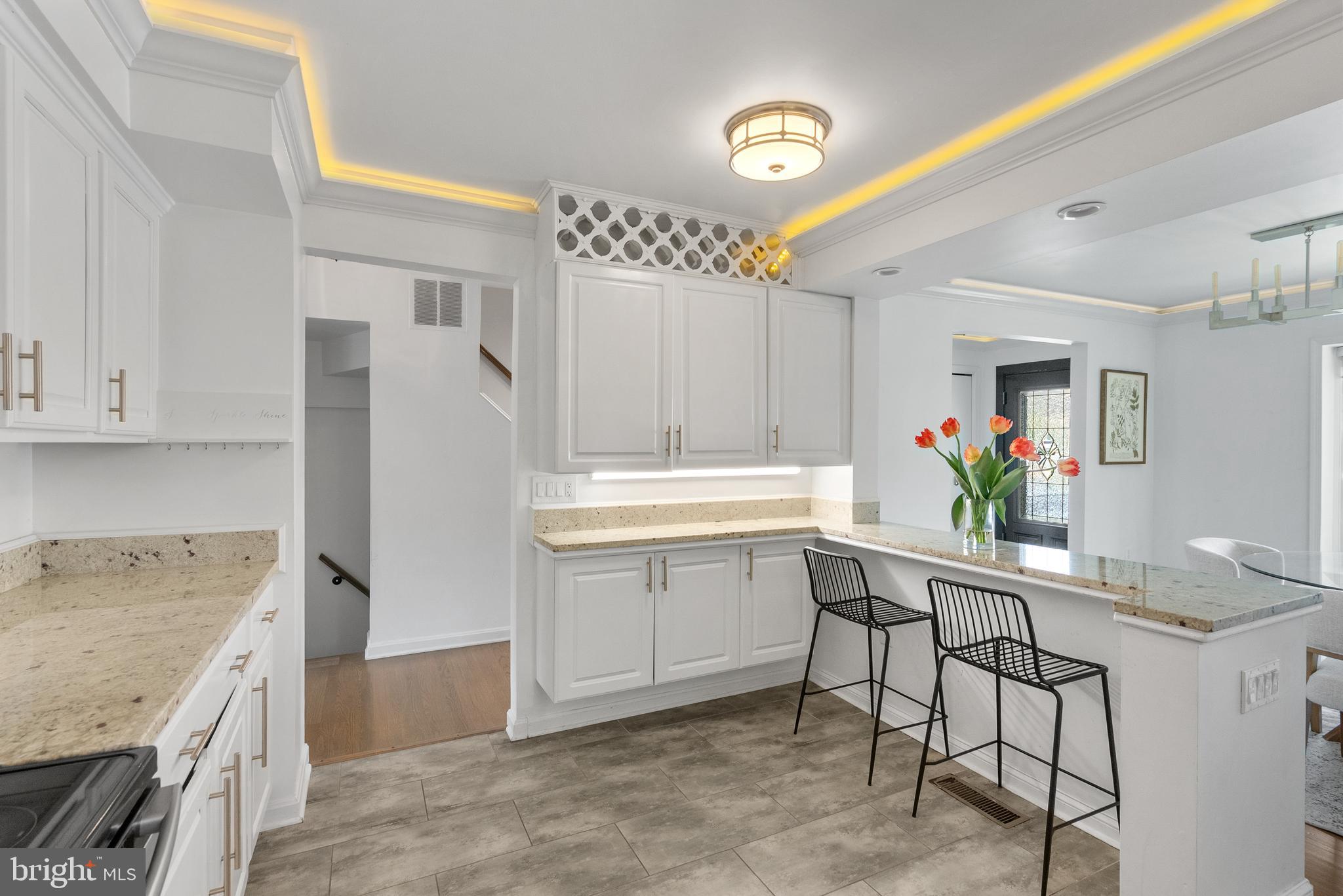 HALLCREST HEIGHTS - Residential