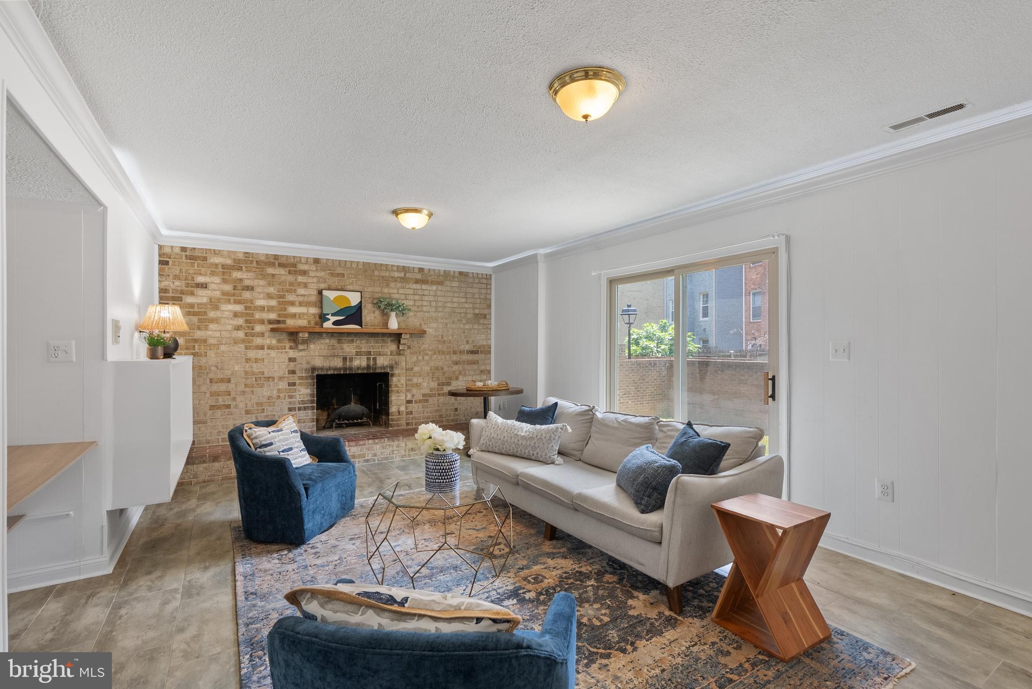 HALLCREST HEIGHTS - Residential