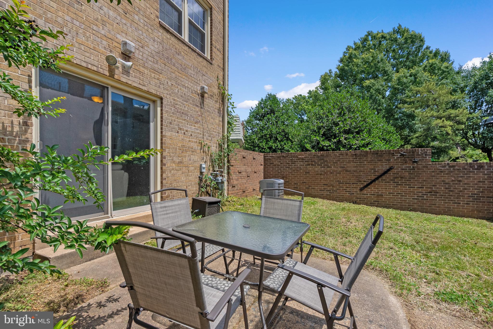 HALLCREST HEIGHTS - Residential