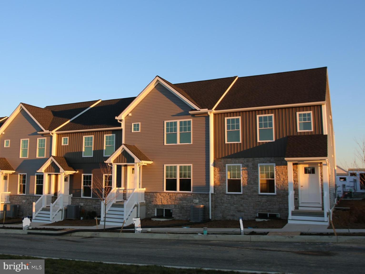 This two-story townhouse, 3 bed/2.5 bath, with garage, patio and unfinished basement is located in the lovely residential village overlay called Wabash Landing in East Cocalico. The floor plan boasts an open living, dining, and kitchen with large pantry, granite countertops and breakfast bar, complete with luxury vinyl plank flooring on entire first floor.  Upstairs features a primary suite, bath with double bowl vanity and walk-in closet all a private distance from two more bedrooms that share a hall bath.

Note: This corner unit has a rain garden.