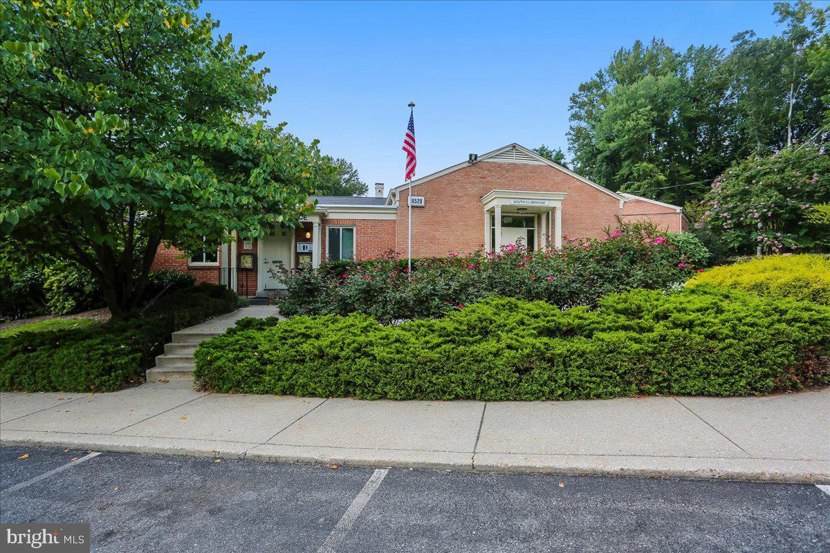 PARKSIDE CONDOMINIUMS - Residential