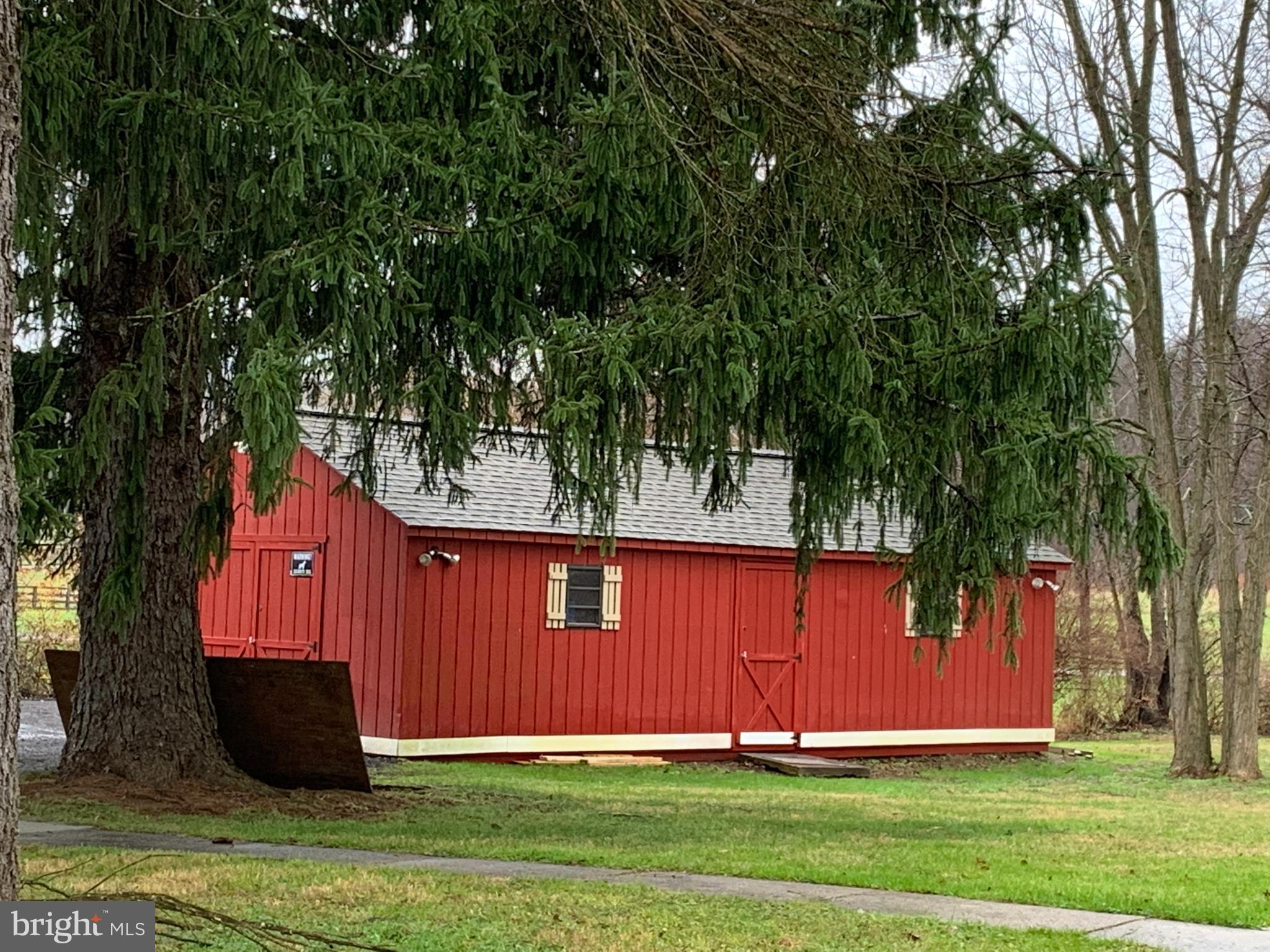 LAYTONSVILLE OUTSIDE - Residential Lease