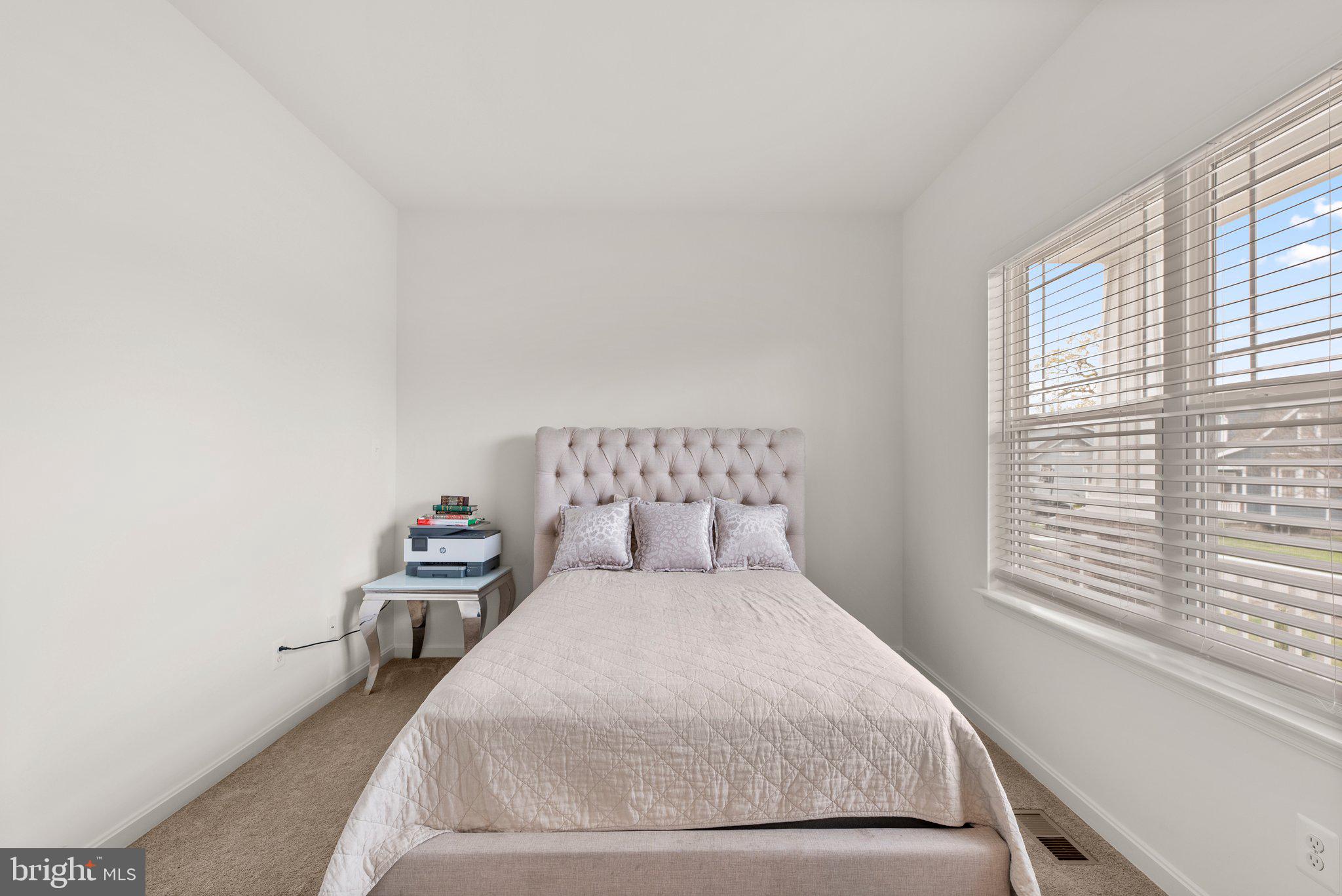 EDGEMERE/SPARROWS POINT - Residential