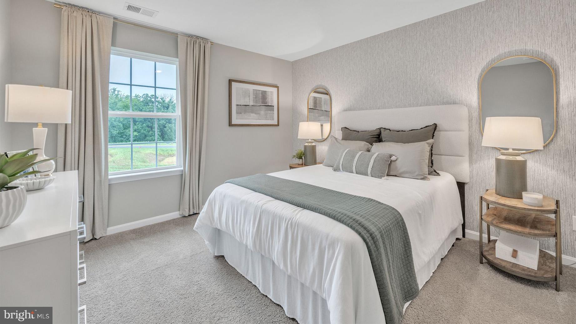 STRAWBERRY FIELDS - Residential