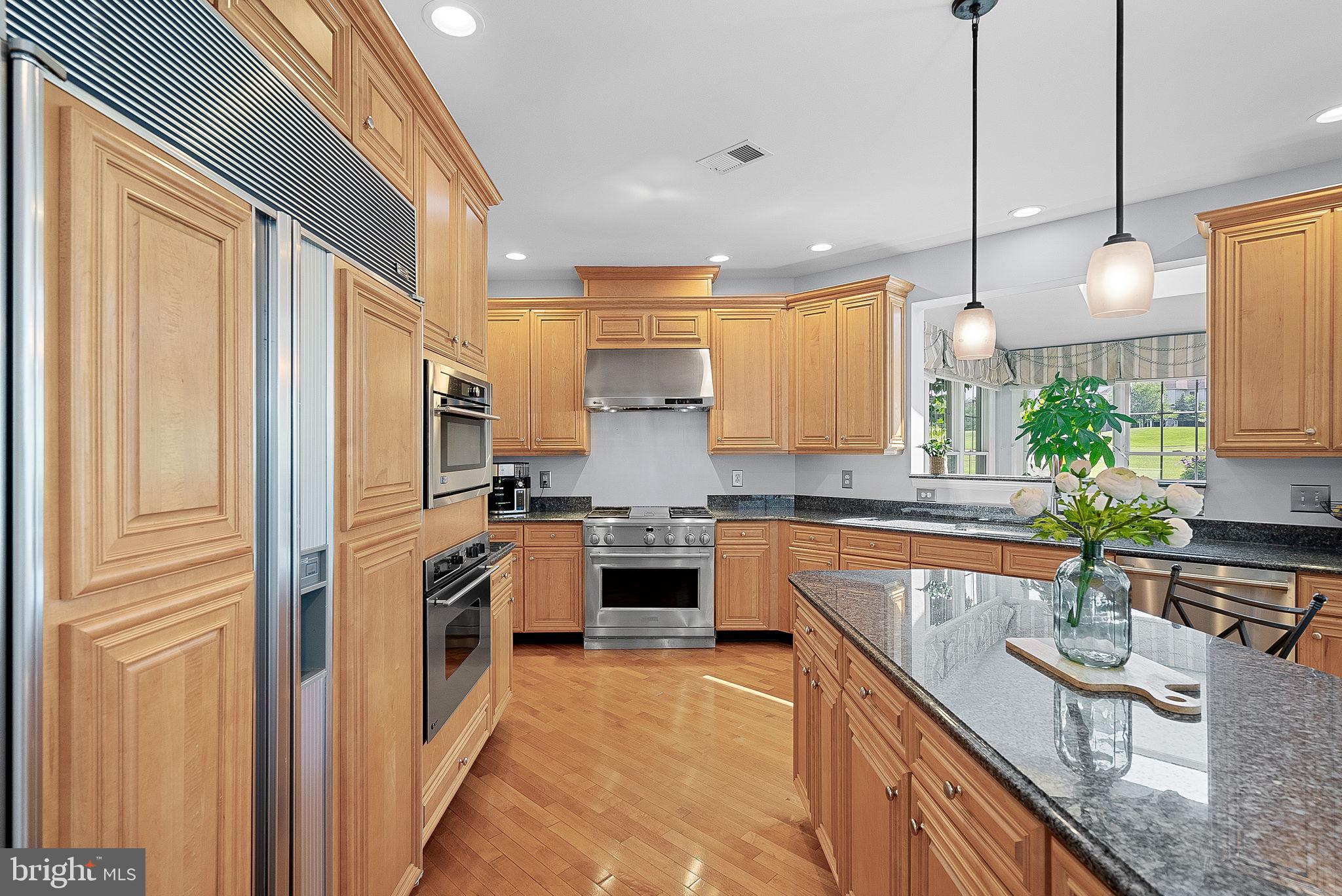 BELMONT COUNTRY CLUB - Residential