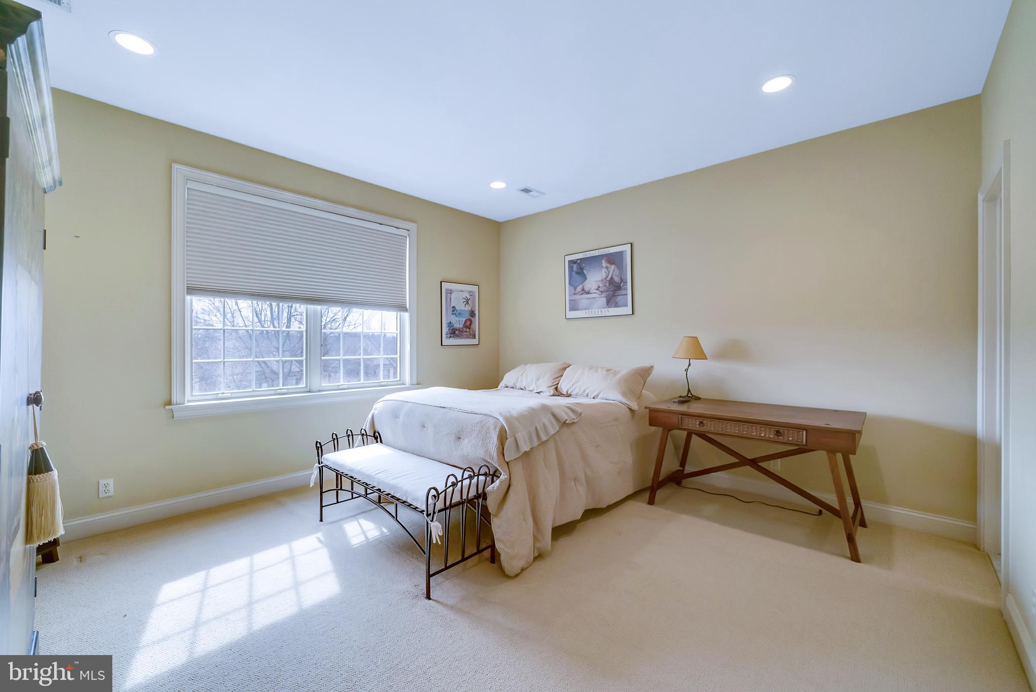 WHITEMARSH CHASE - Residential