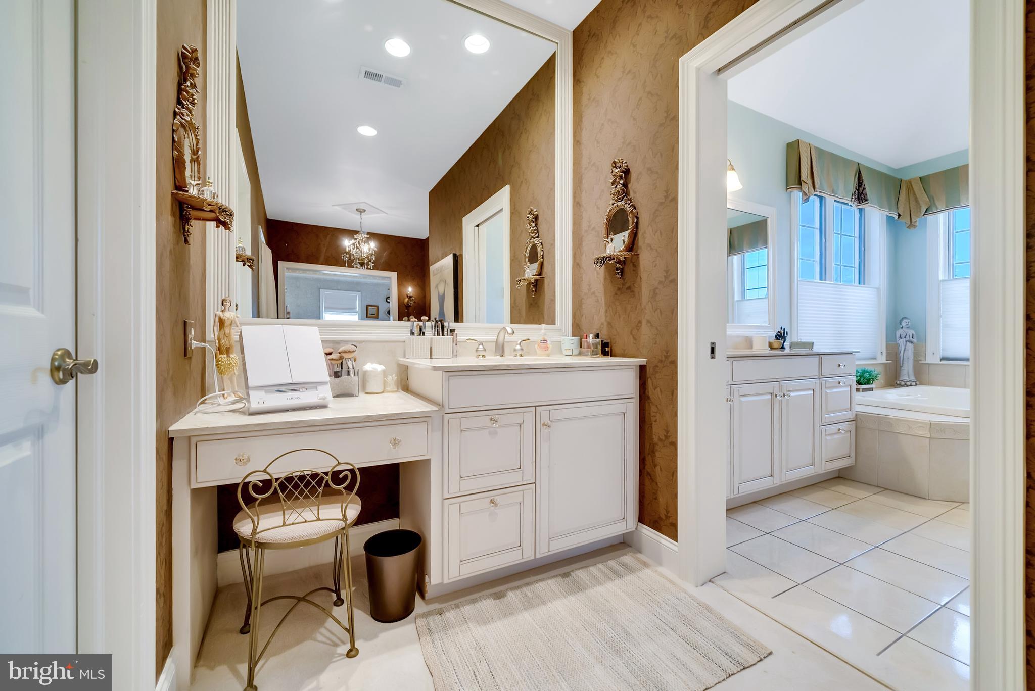 WHITEMARSH CHASE - Residential