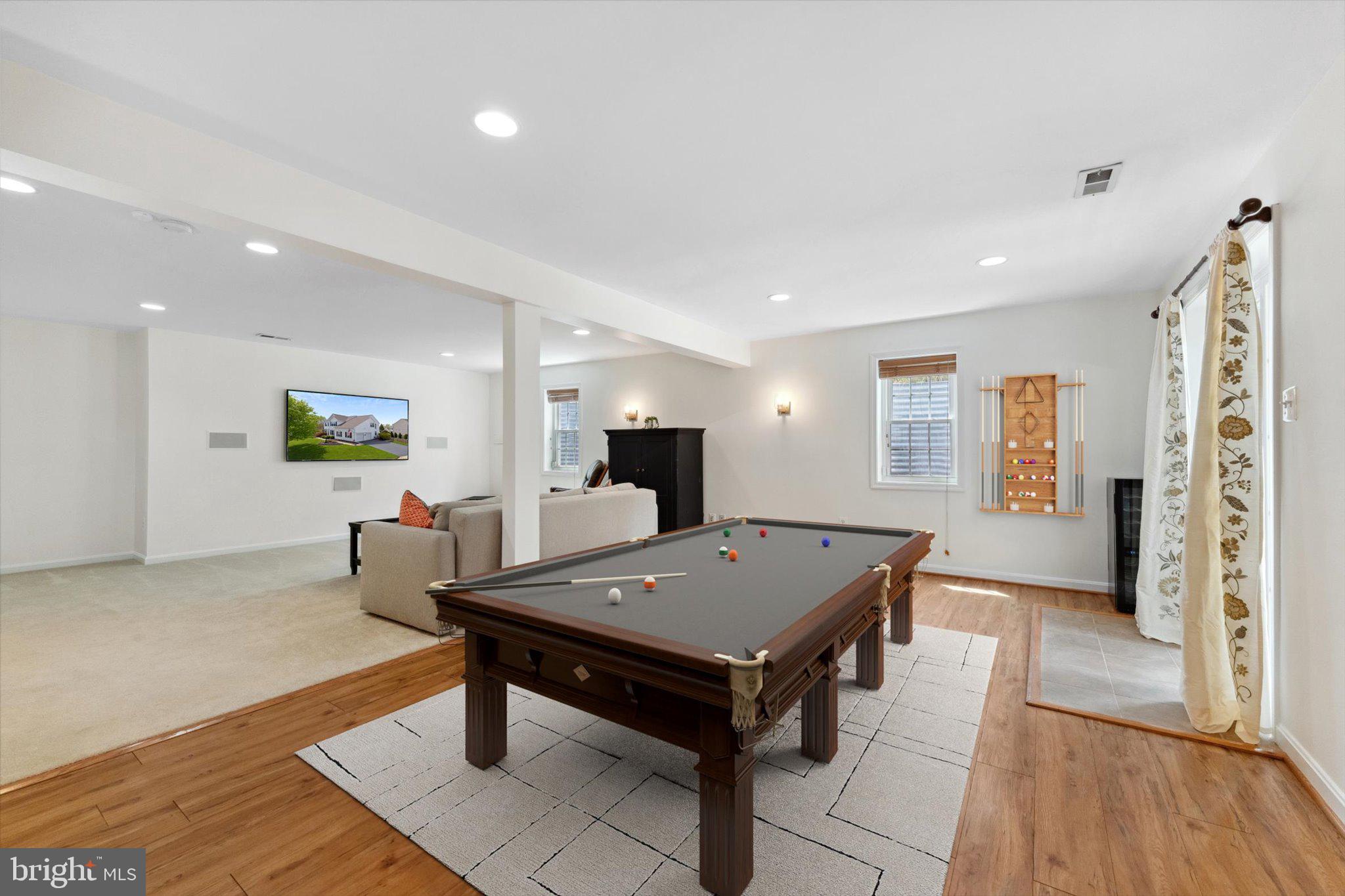 BRIDLEWOOD MANOR - Residential
