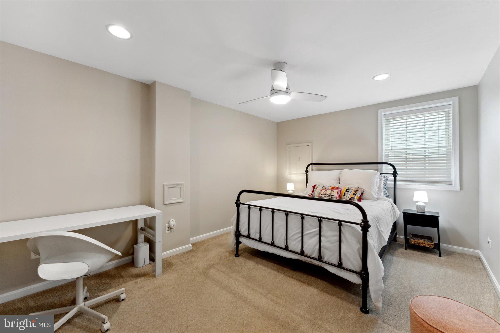 BRIDLEWOOD MANOR - Residential