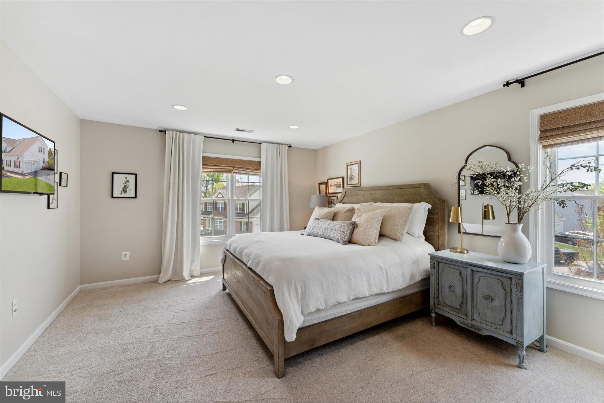 BRIDLEWOOD MANOR - Residential