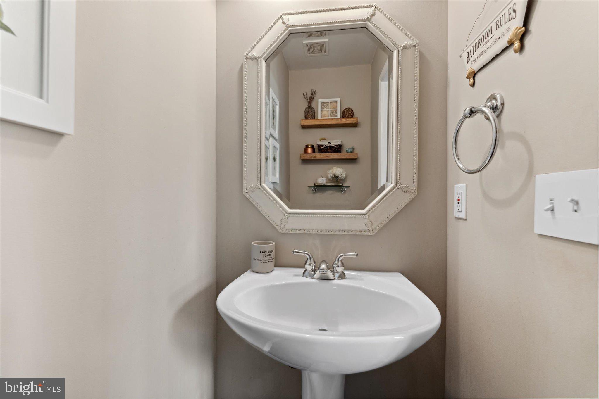 BRIDLEWOOD MANOR - Residential