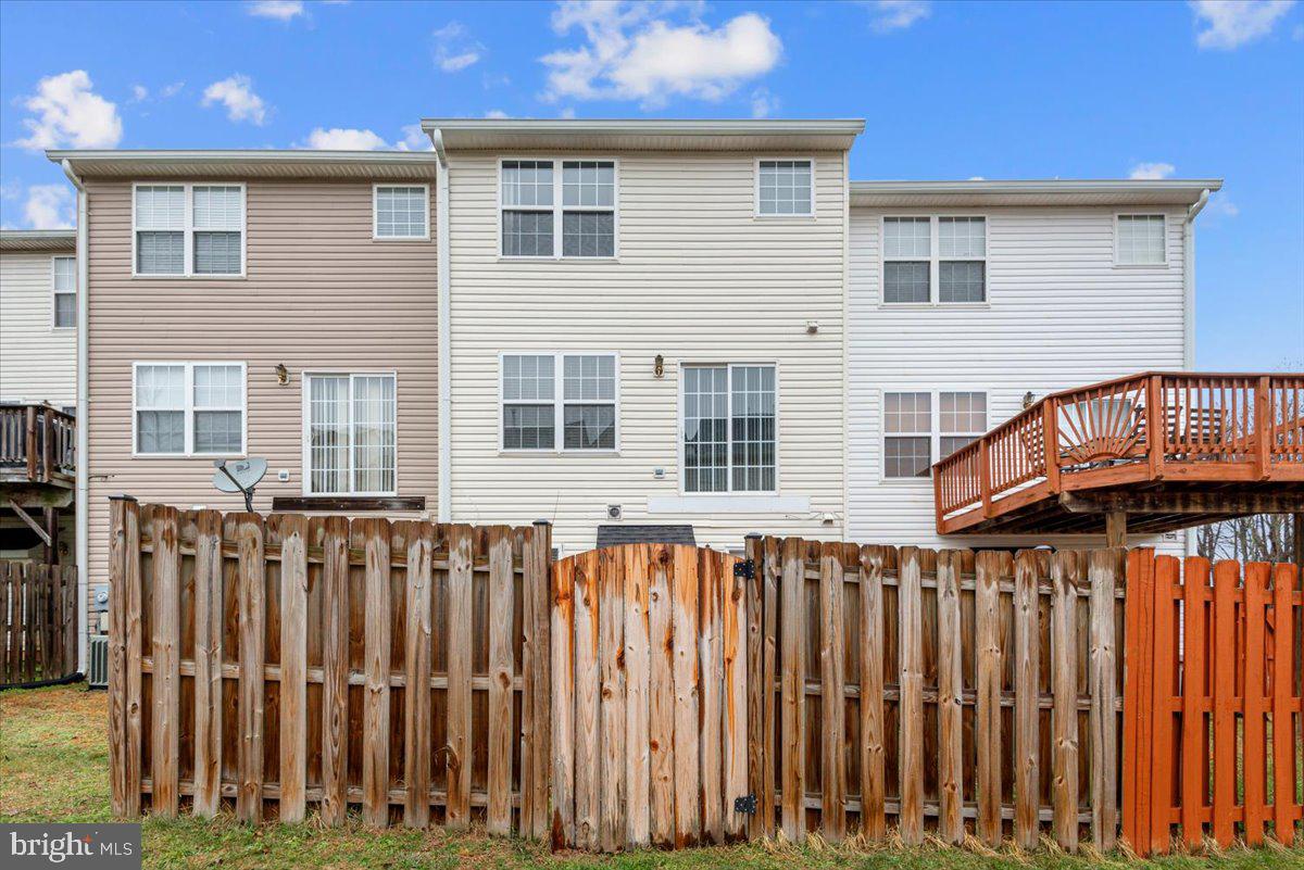 SALEM FIELDS - Residential Lease