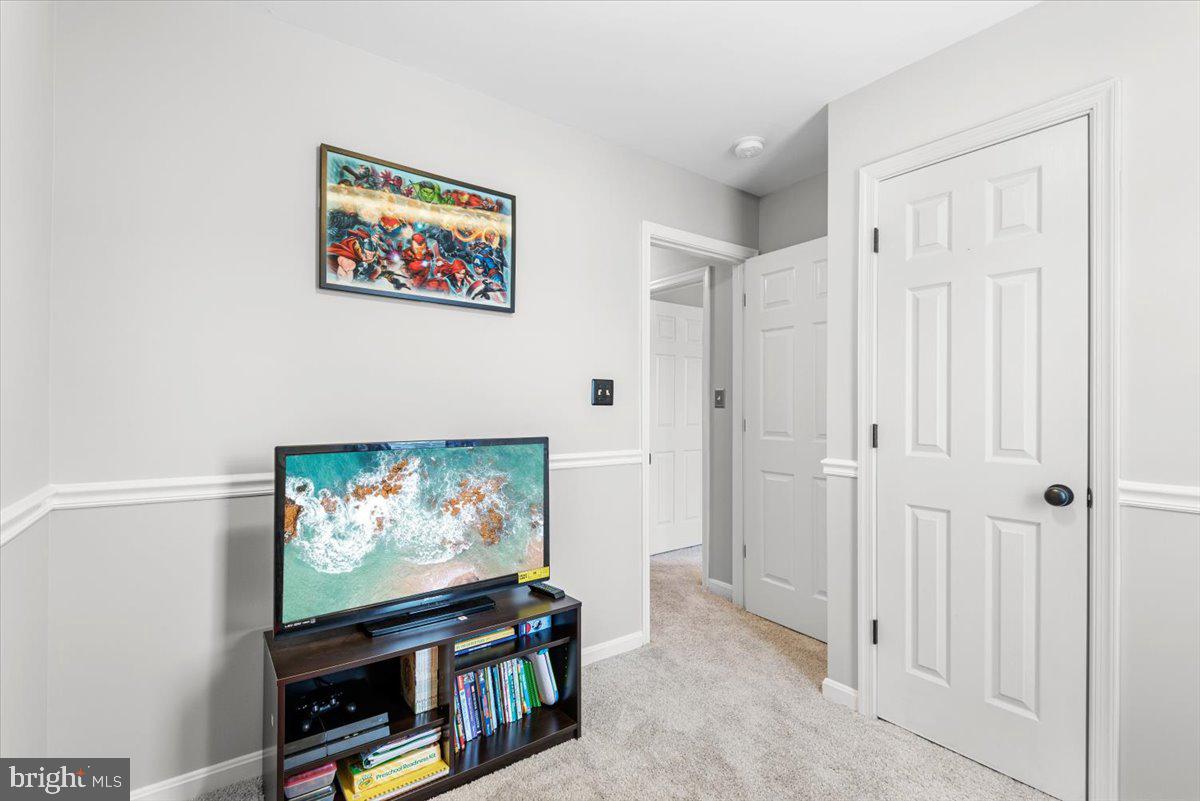SALEM FIELDS - Residential Lease