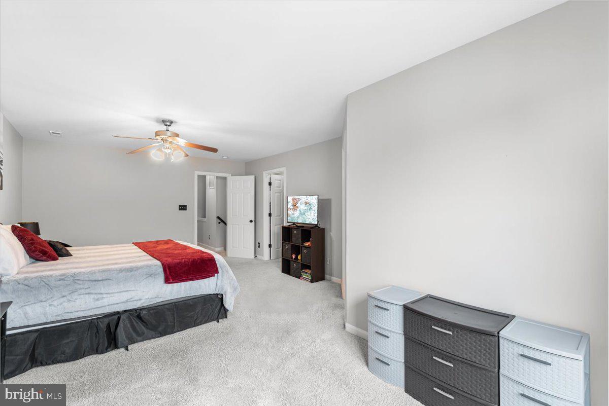 SALEM FIELDS - Residential Lease