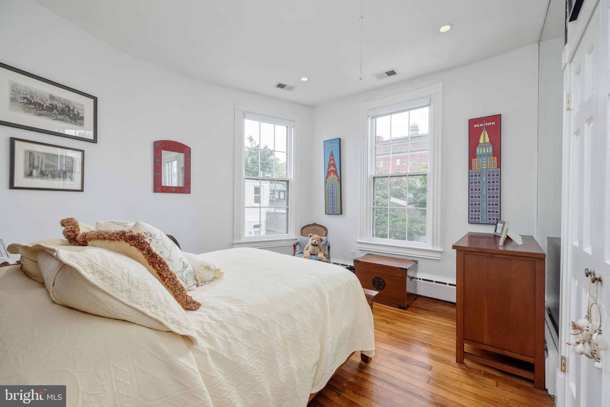 GEORGETOWN - Residential