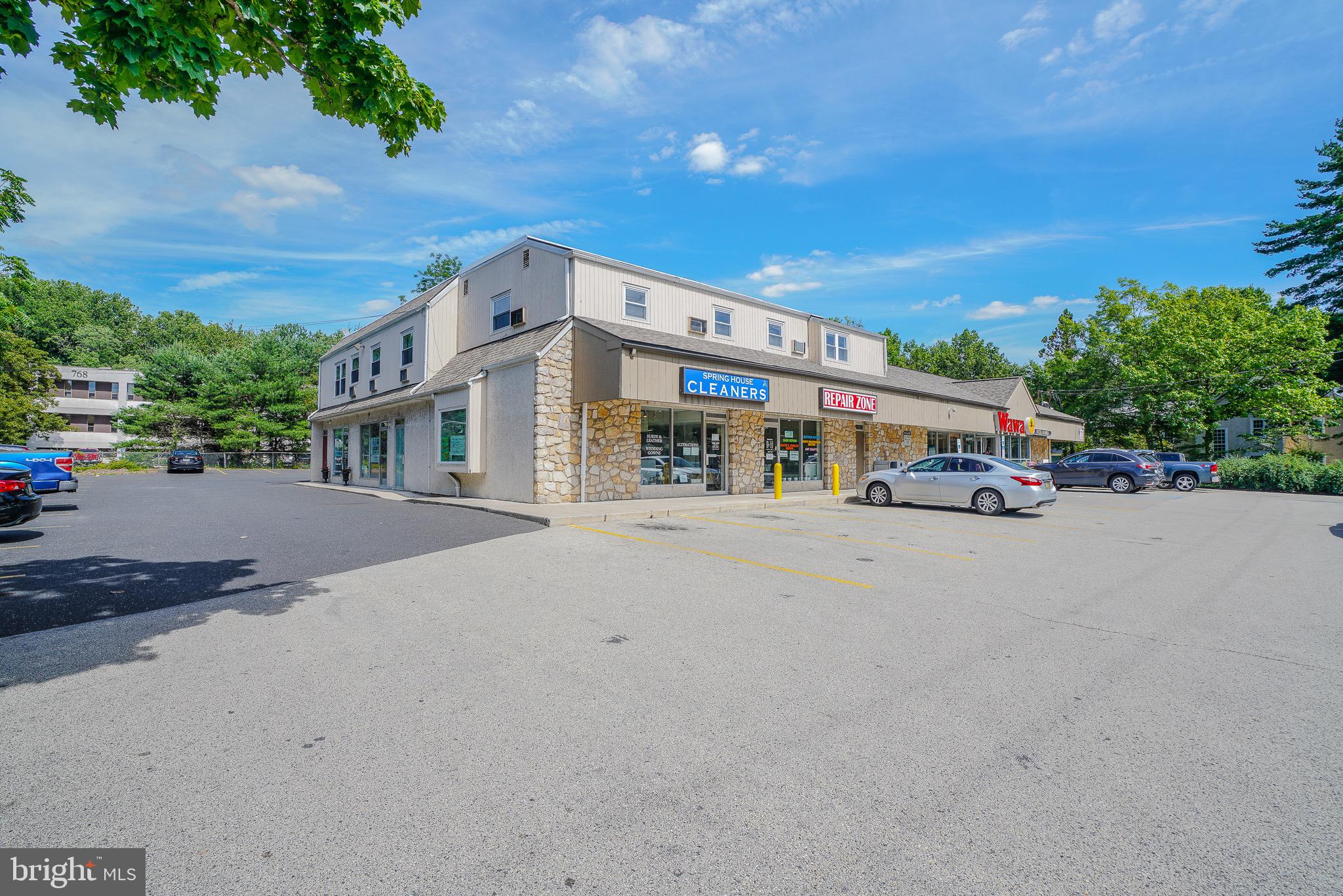 Welcome to 752 N Bethlehem Pike, A 2 bedroom apartment located on the 2nd floor.
This apartment was recently updated in 2020 and is available on 7/1.