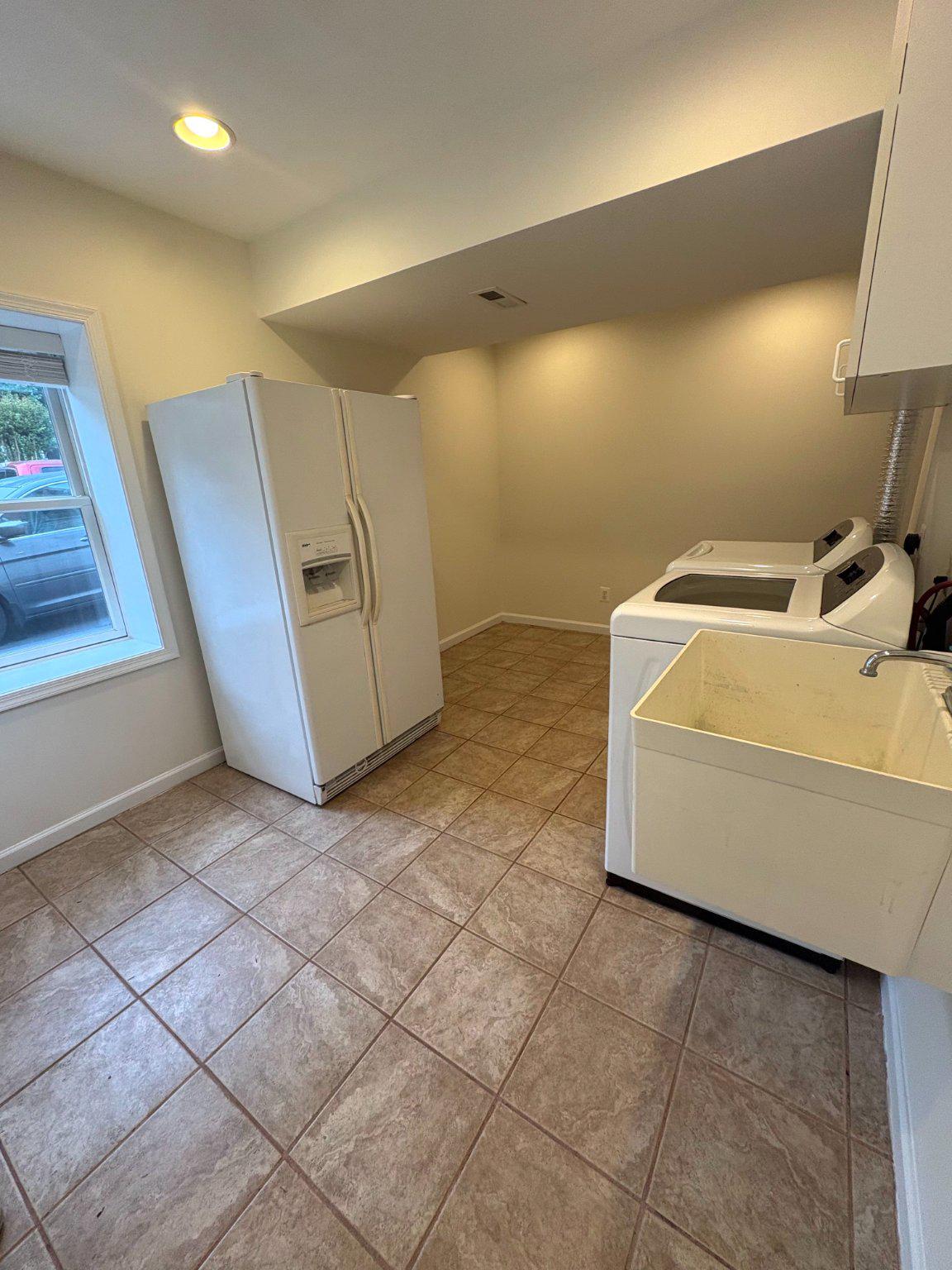 CHANTILLY HIGHLANDS - Residential