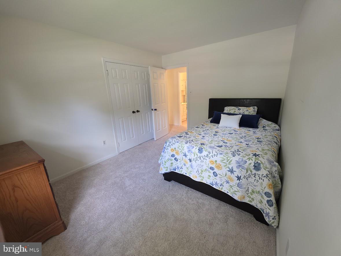 CHANTILLY HIGHLANDS - Residential