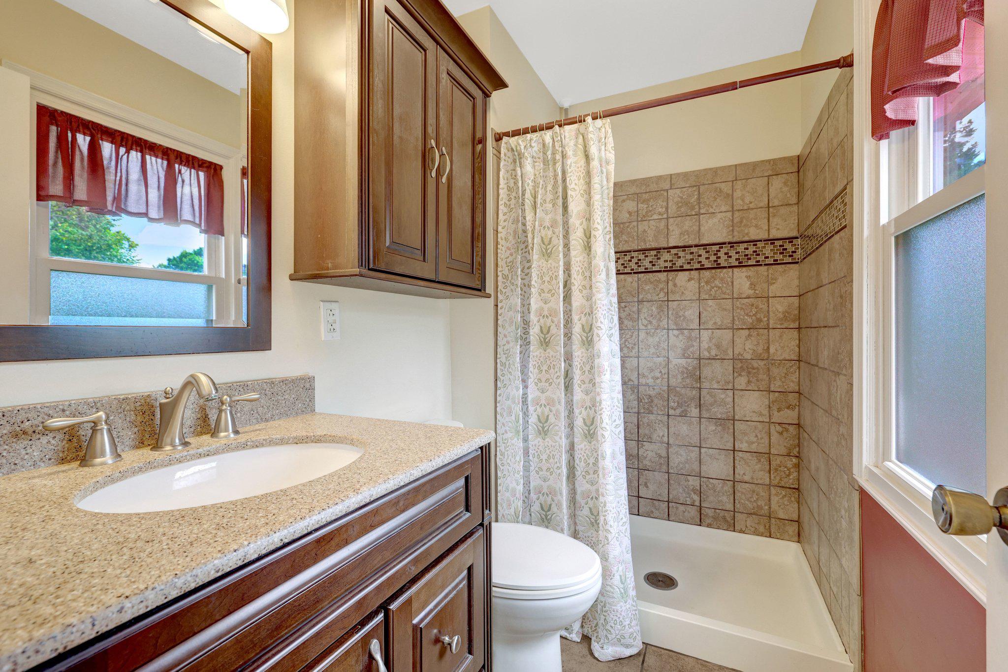CHANTILLY HIGHLANDS - Residential