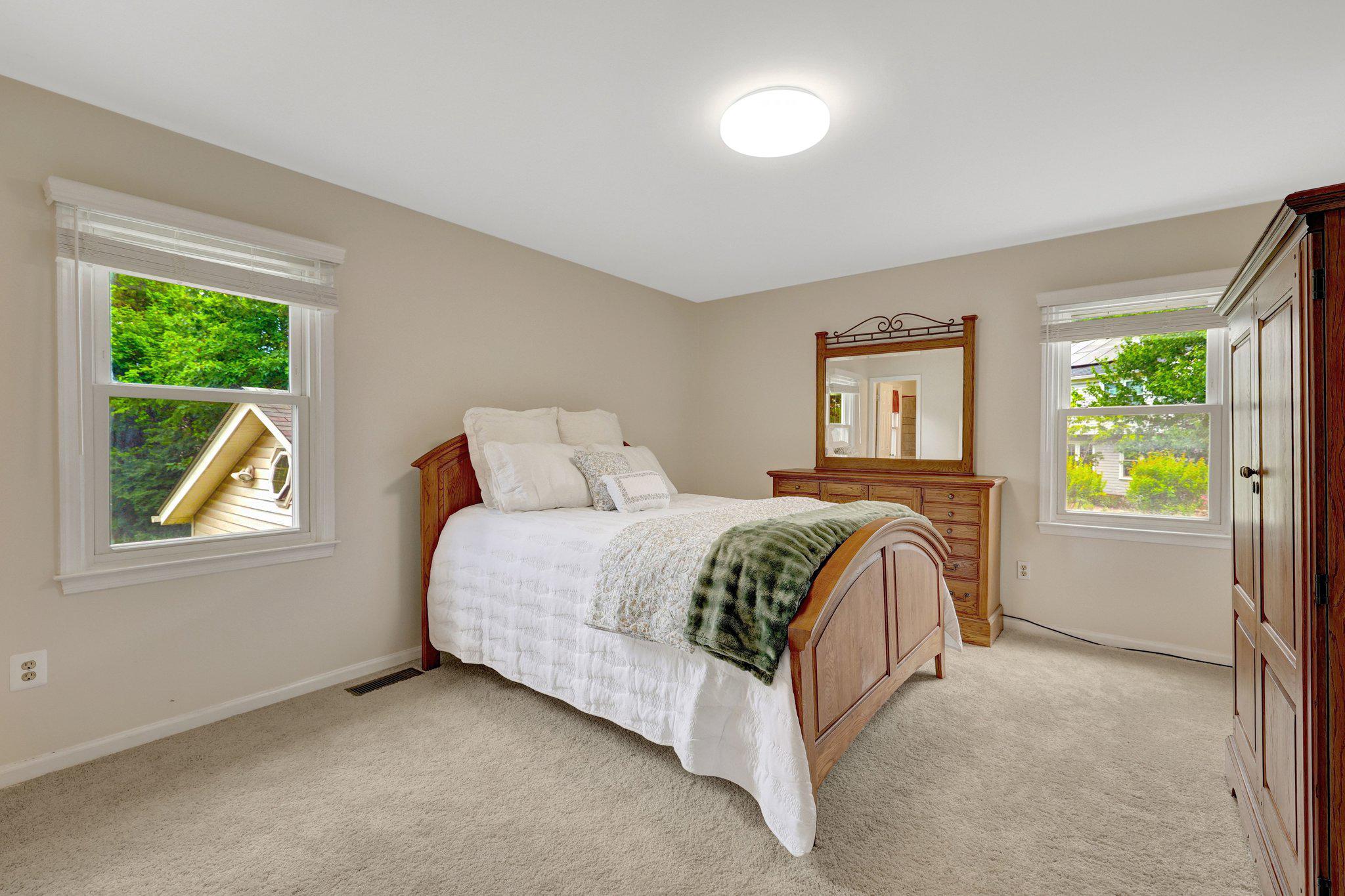 CHANTILLY HIGHLANDS - Residential