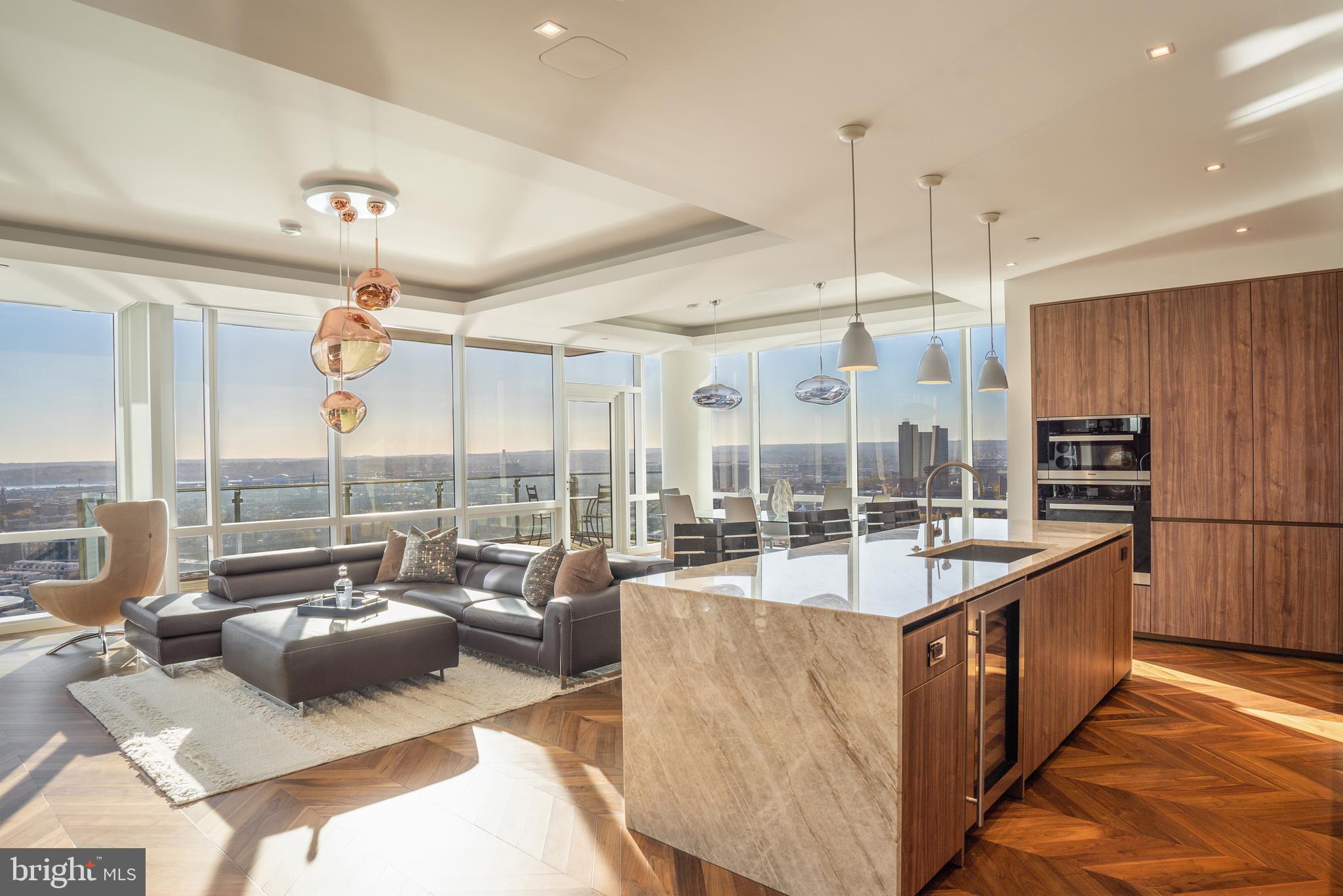 HARBOR EAST - Residential