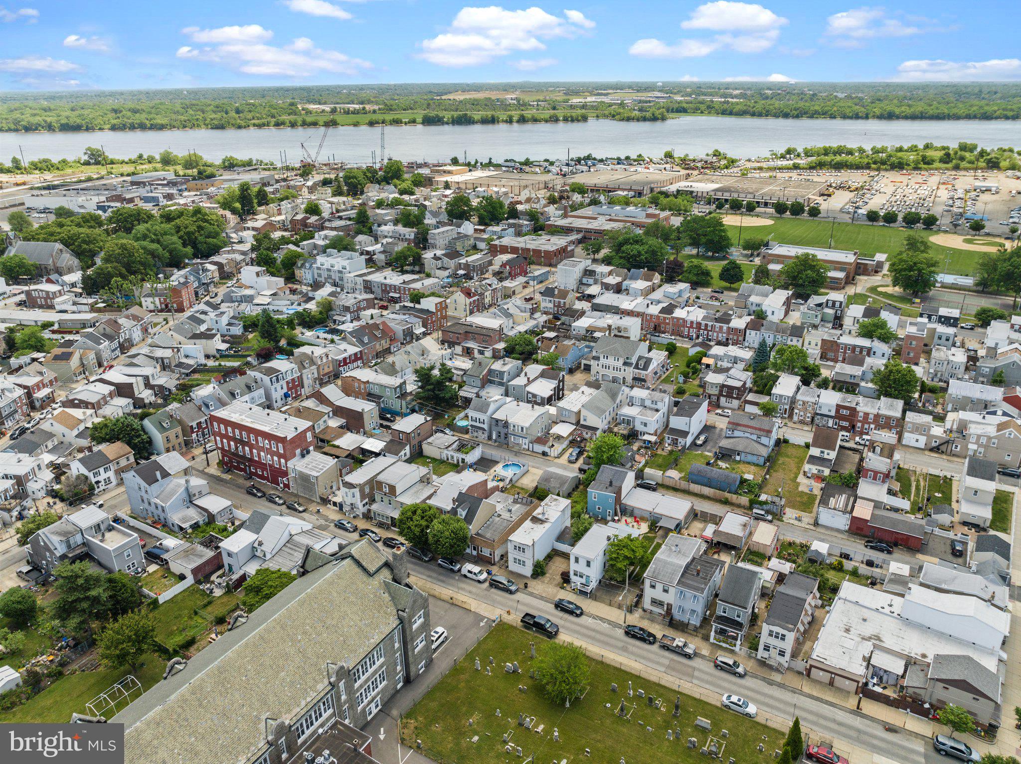 BRIDESBURG - Residential