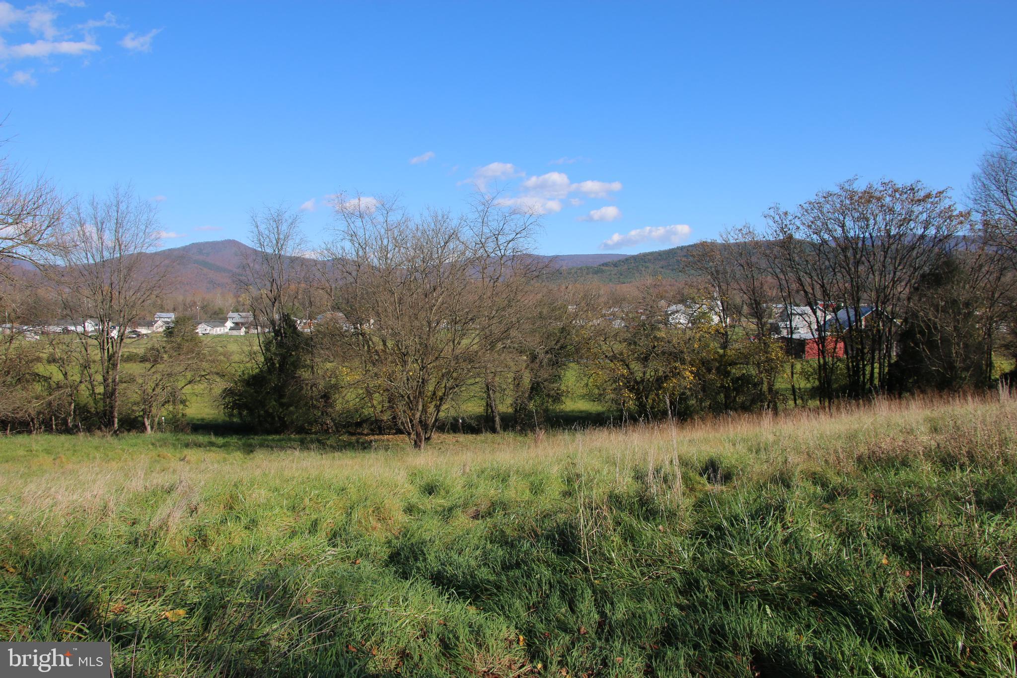 CEDAR KNOLL - Land
