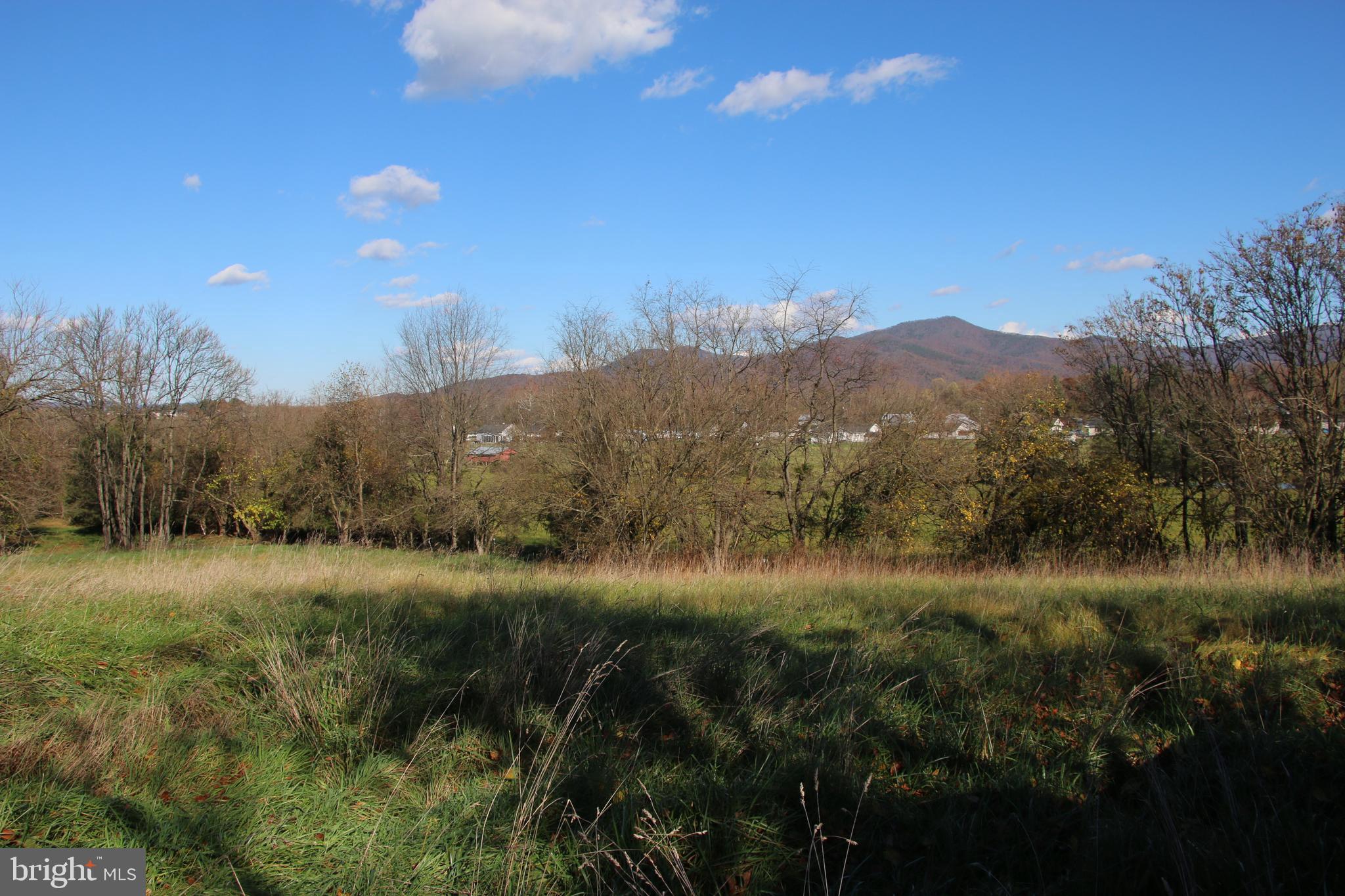 CEDAR KNOLL - Land