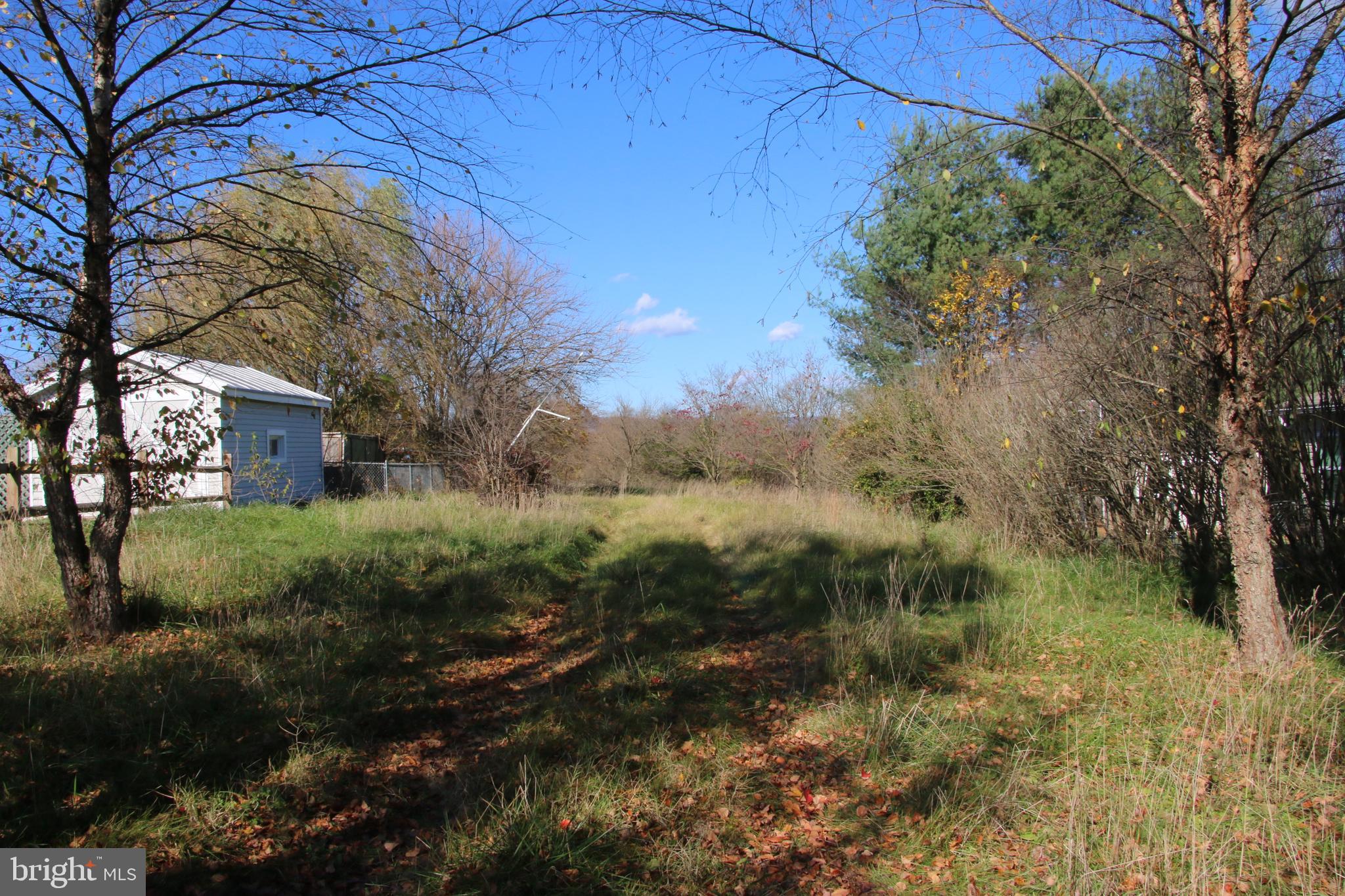 CEDAR KNOLL - Land