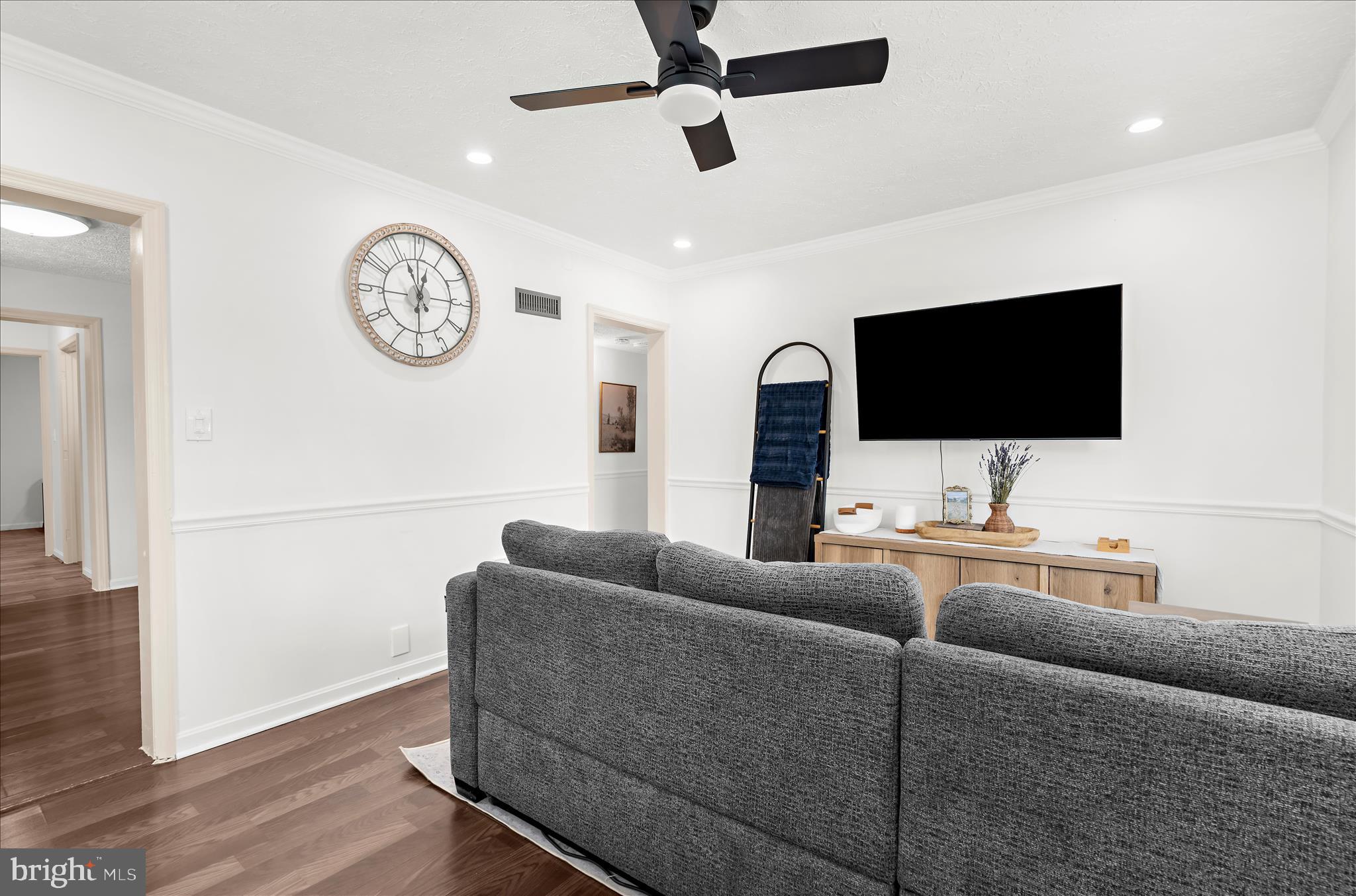 SWAN MEADOWS - Residential