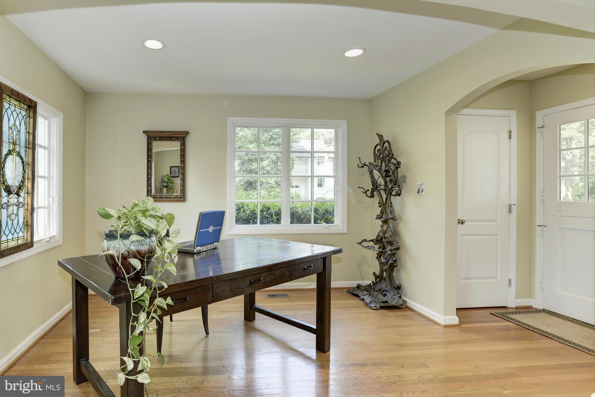CHEVY CHASE - Residential