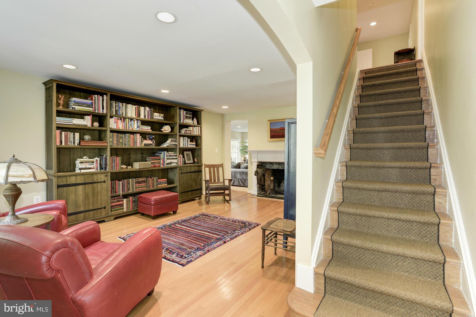 CHEVY CHASE - Residential