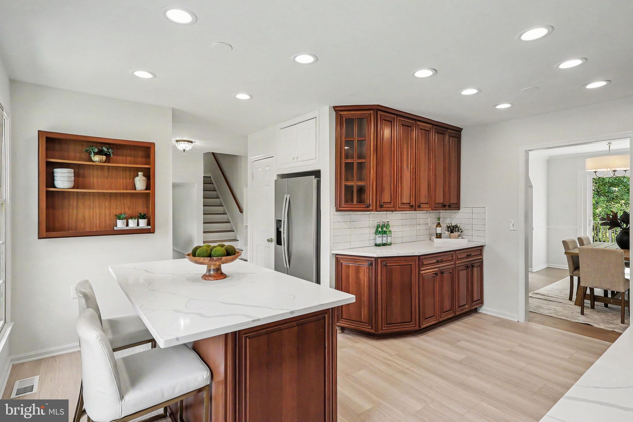 HICKORY CREEK - Residential