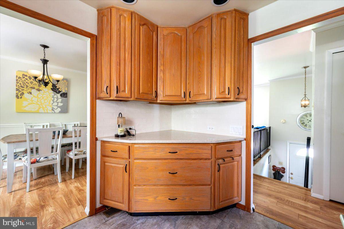 CROFTON MEADOWS - Residential