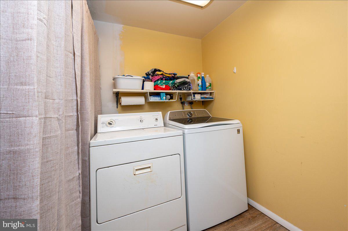 CROFTON MEADOWS - Residential